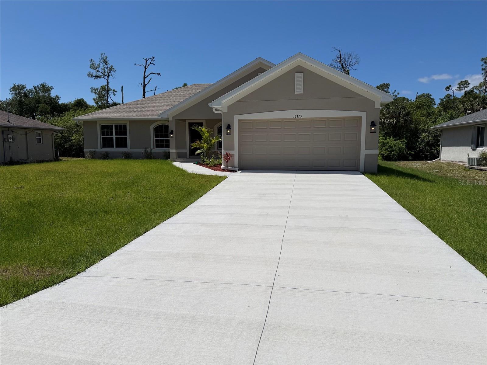 18423 LAMONT AVE, PORT CHARLOTTE, FL — photo 3