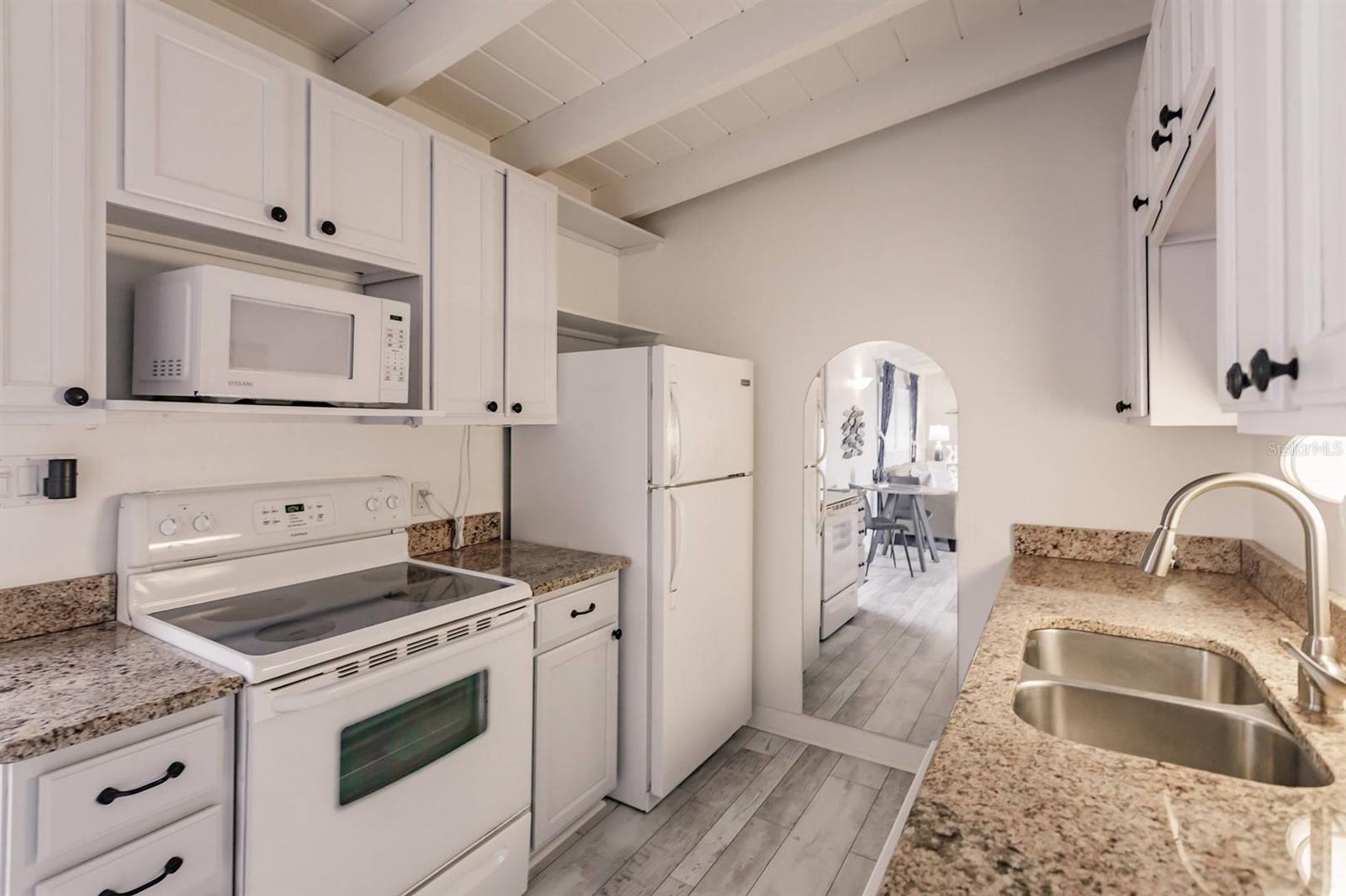 6006 MIDNIGHT PASS RD #10, SARASOTA, FL — photo 19