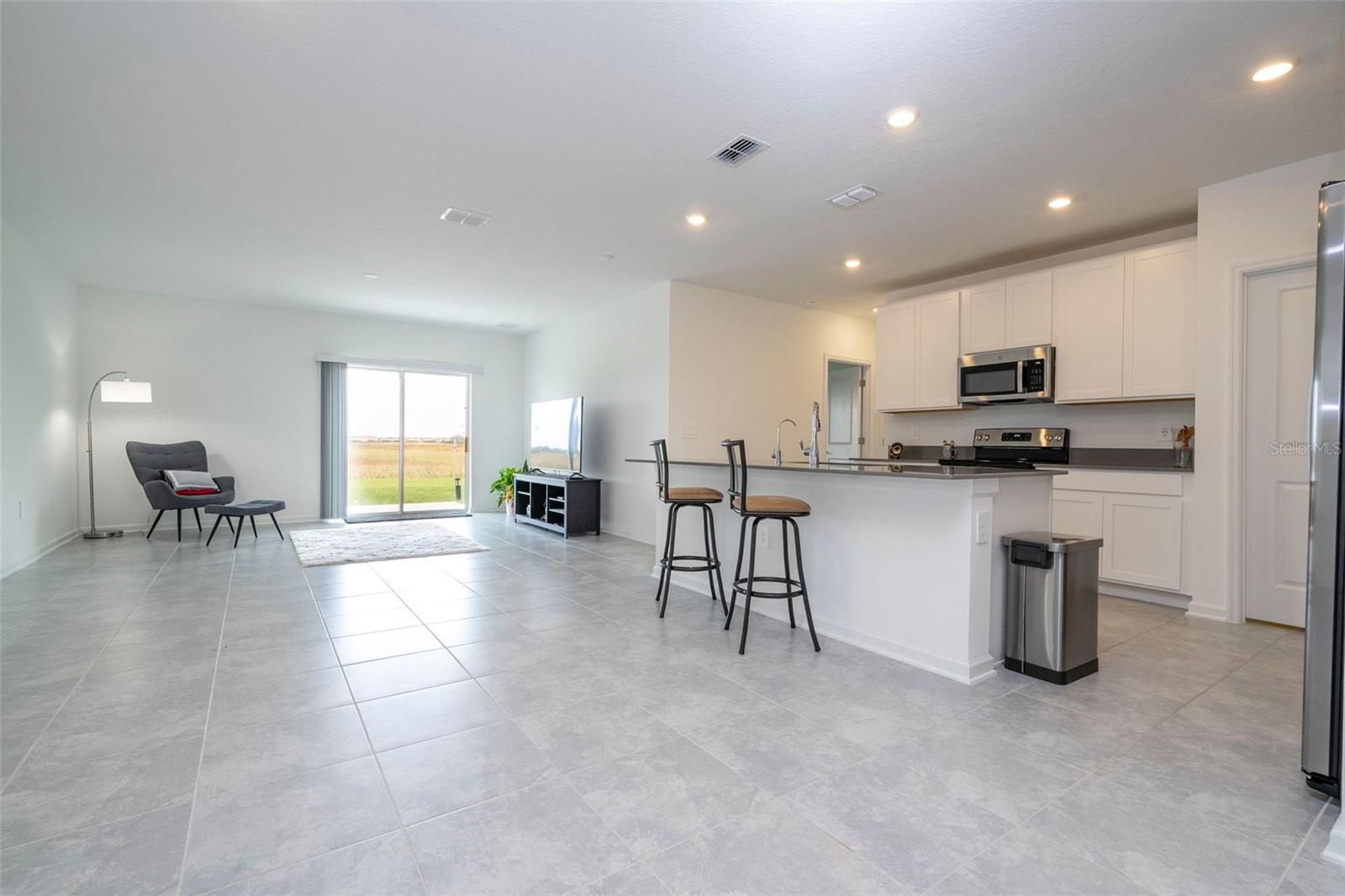 668 DARING DR, DAVENPORT, FL — photo 25