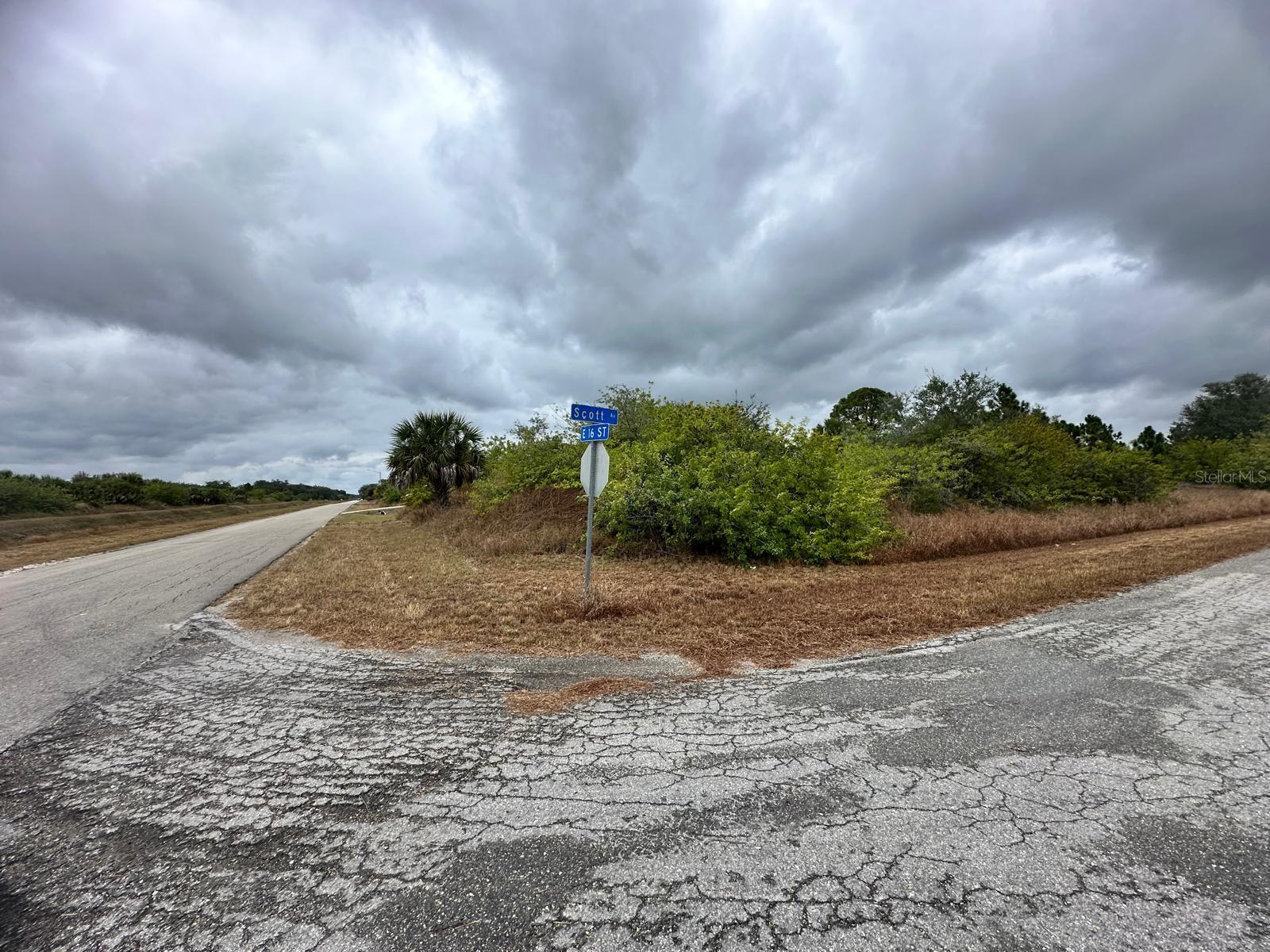 1608 SCOTT AVE, LEHIGH ACRES, FL — photo 4