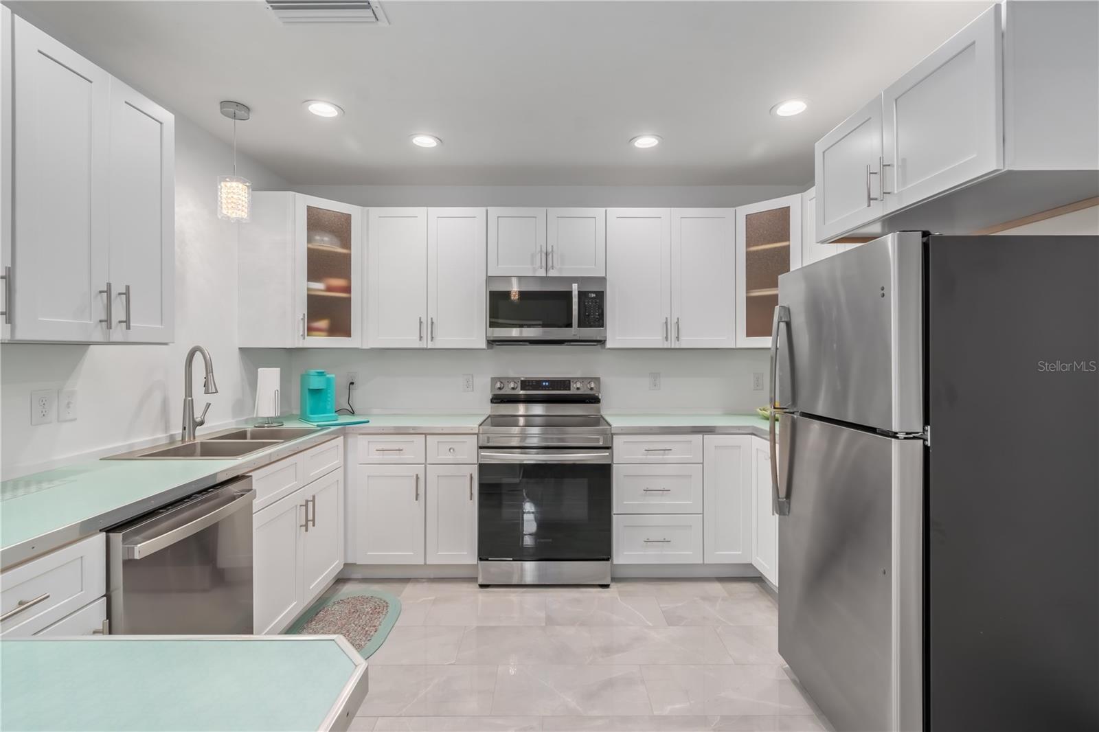 1415 SE 4TH AVE, CHIEFLAND, FL — photo 31