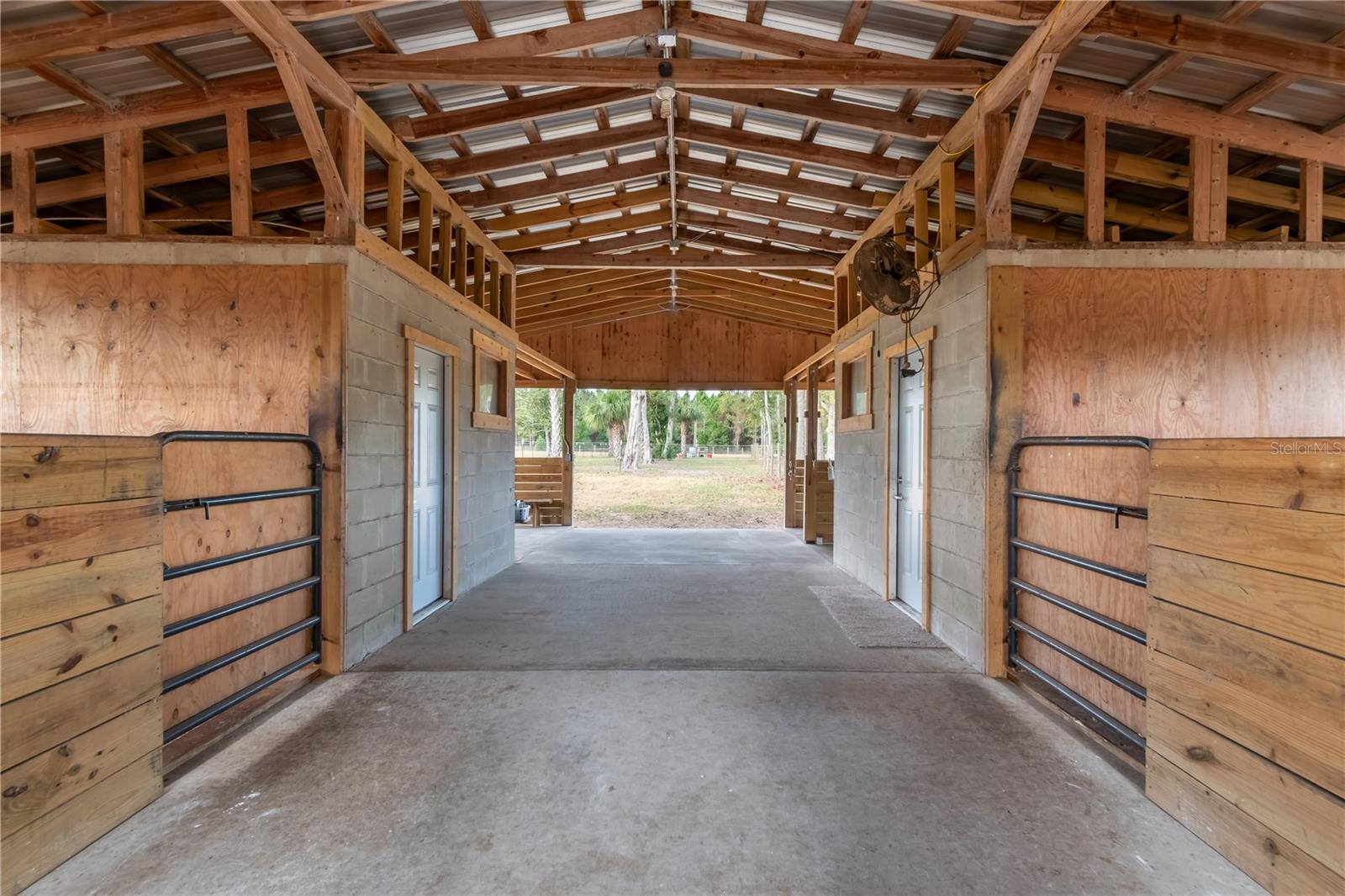 1415 SE 4TH AVE, CHIEFLAND, FL — photo 92
