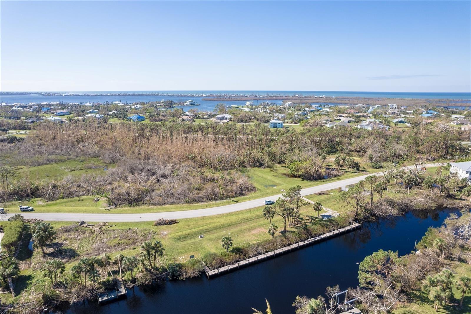 10121 CREEKSIDE DR, PLACIDA, FL — photo 3