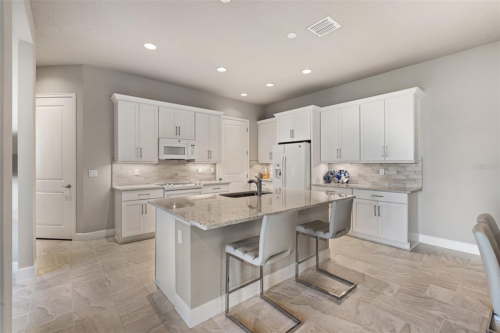 21 SOUTHAMPTON ST, ORMOND BEACH, FL — photo 10