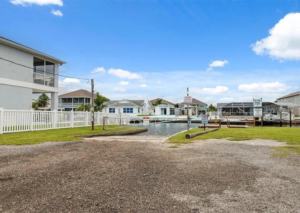 8149 GULF WAY, HUDSON, FL — photo 11