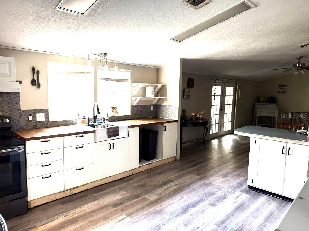 4126 W BELLA VISTA ST, LAKELAND, FL — photo 2