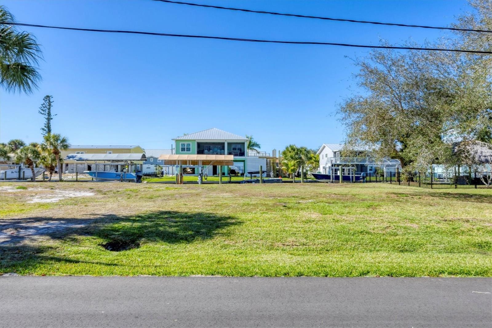 10484 RAYMOND ST, ENGLEWOOD, FL — photo 25