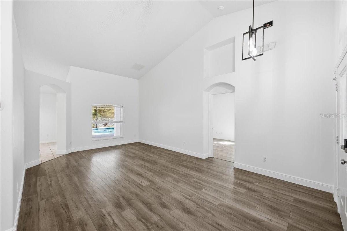3133 SAMOSA HILL CIR, CLERMONT, FL — photo 11