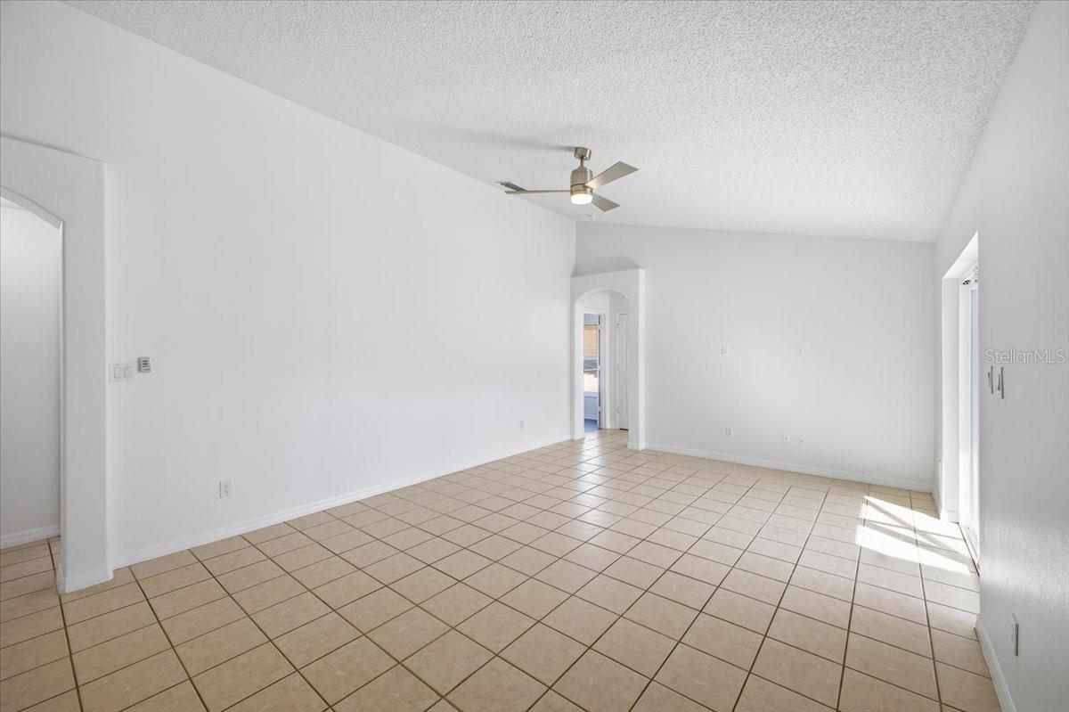 3133 SAMOSA HILL CIR, CLERMONT, FL — photo 47