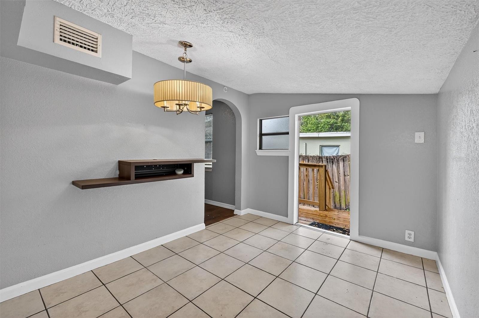 1908 E JEAN ST, TAMPA, FL — photo 12