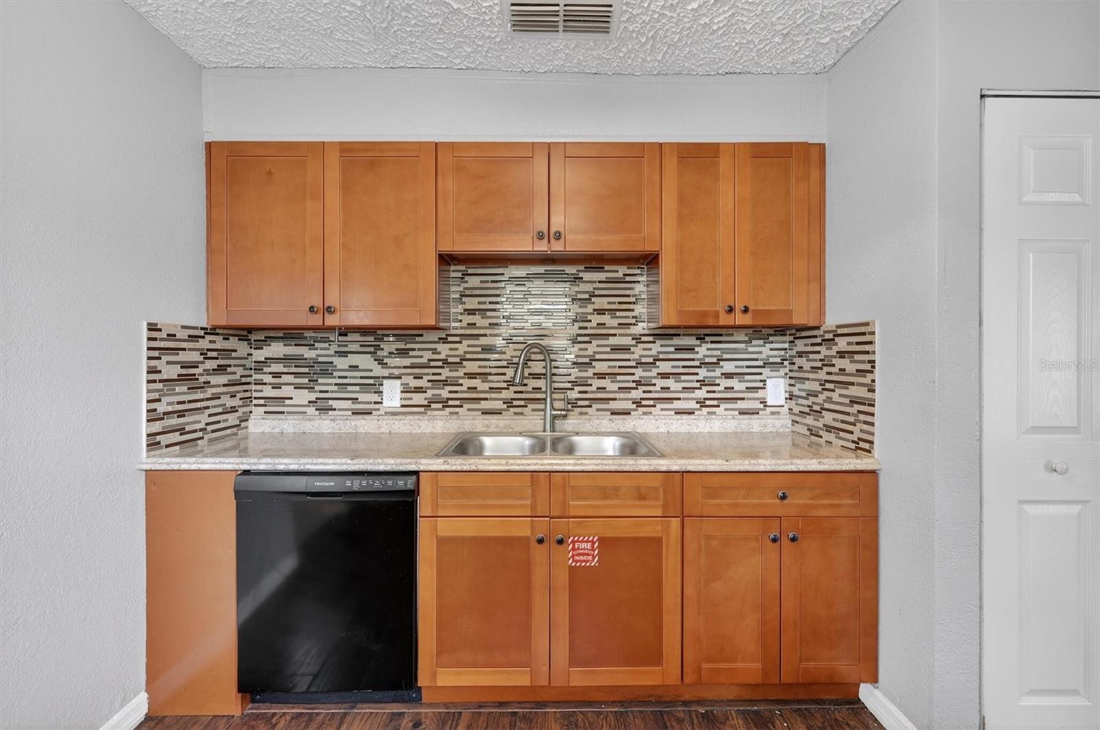 1908 E JEAN ST, TAMPA, FL — photo 16