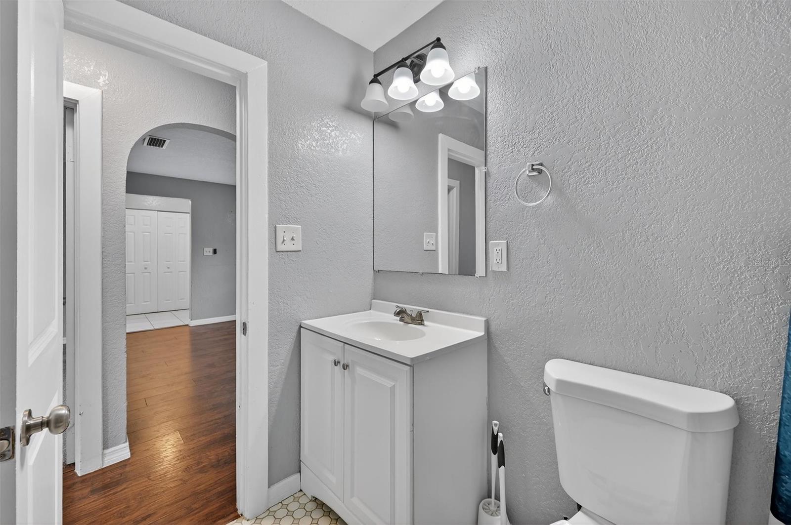1908 E JEAN ST, TAMPA, FL — photo 29