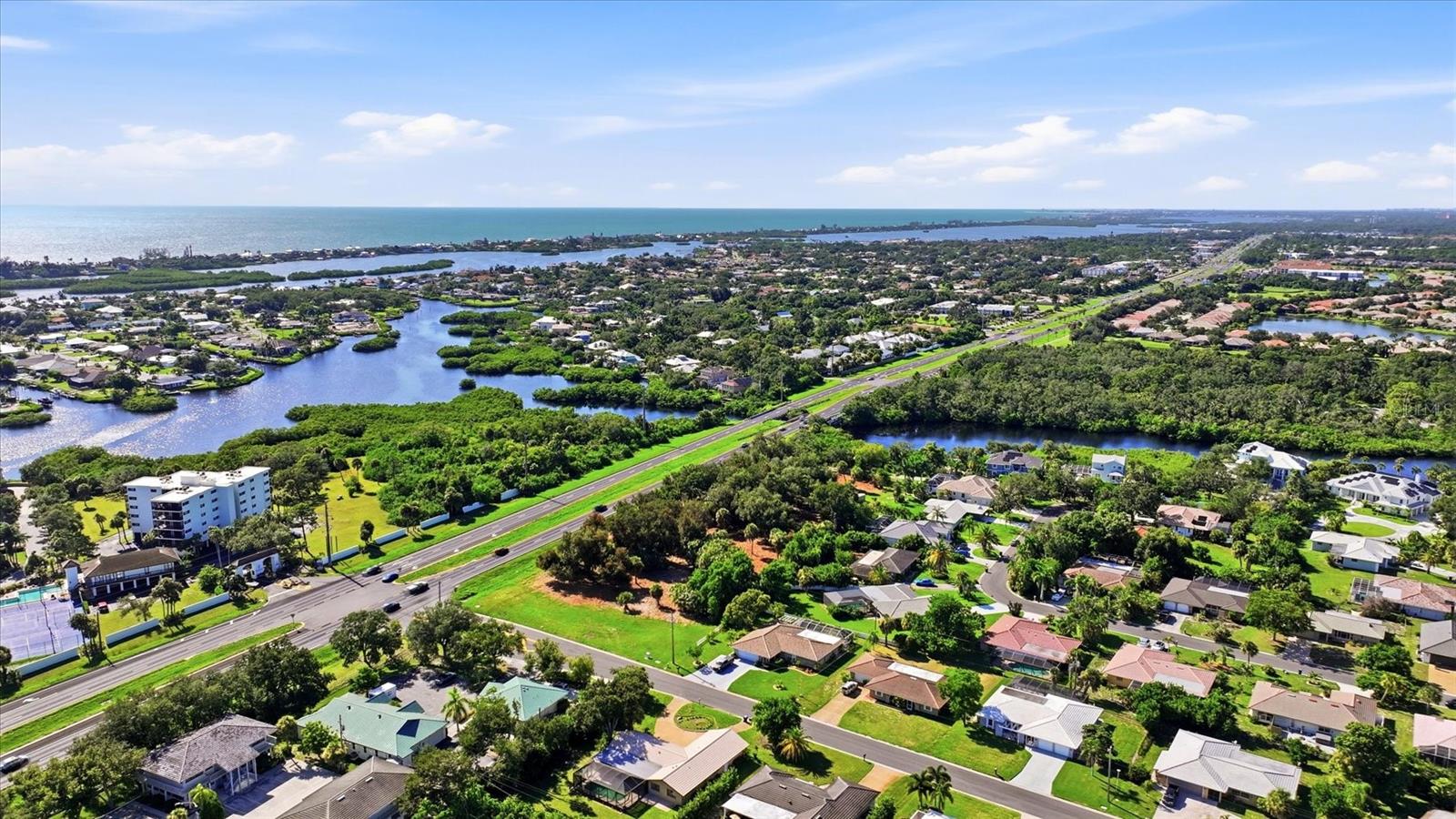 2099 S TAMIAMI TRL N, OSPREY, FL — photo 37