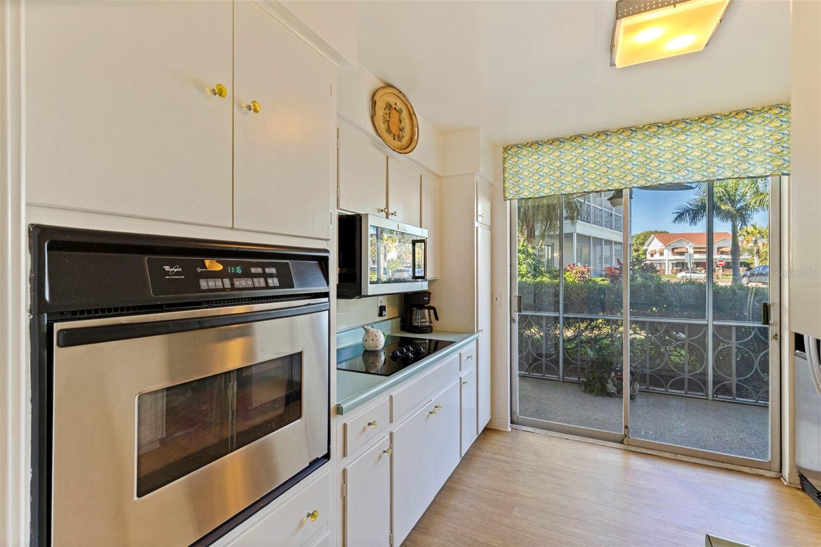 1036 NORTH SHORE DR NE #1, ST PETERSBURG, FL — photo 10