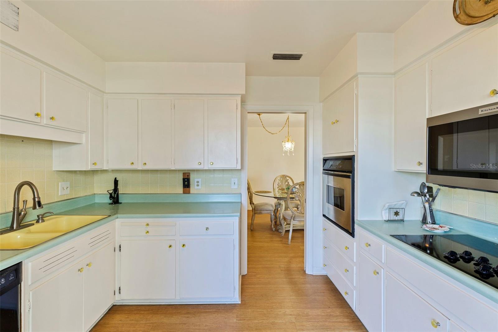 1036 NORTH SHORE DR NE #1, ST PETERSBURG, FL — photo 14