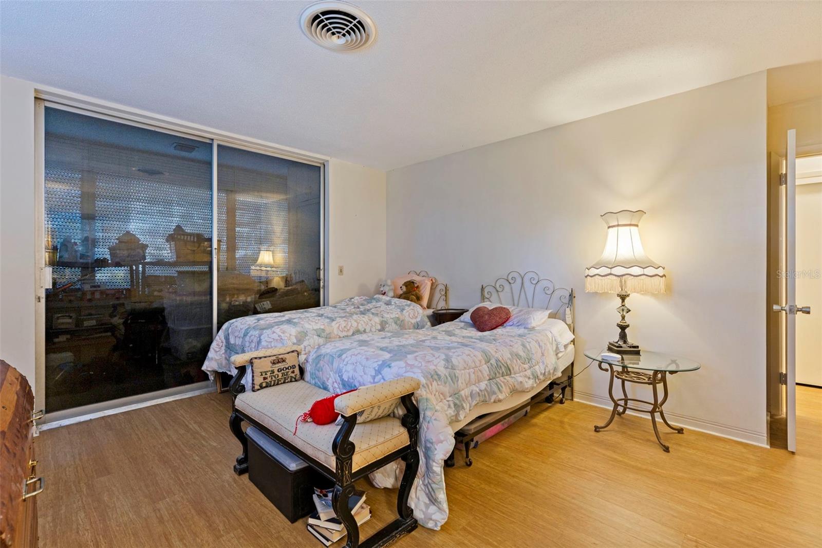 1036 NORTH SHORE DR NE #1, ST PETERSBURG, FL — photo 15