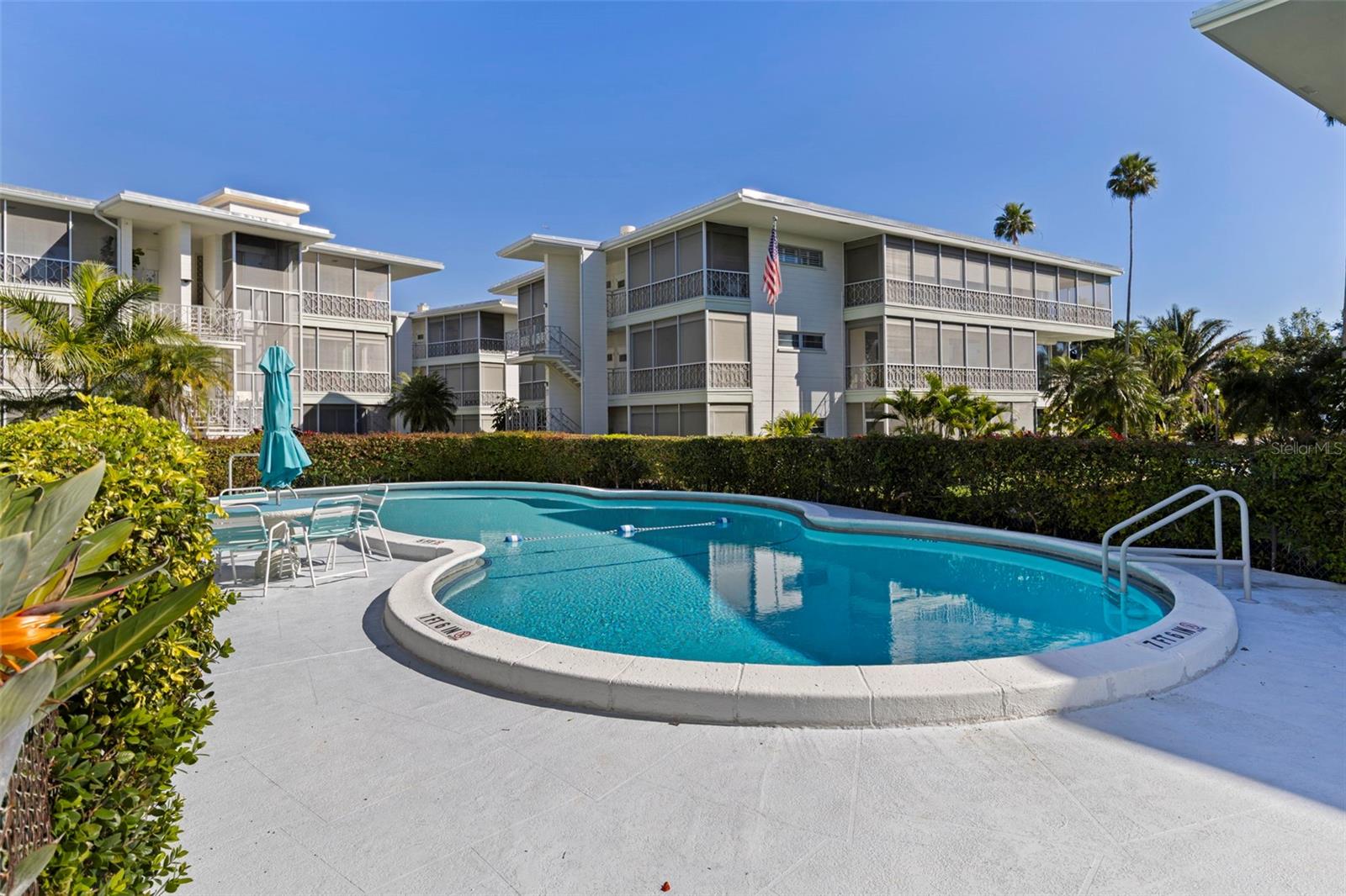 1036 NORTH SHORE DR NE #1, ST PETERSBURG, FL — photo 28