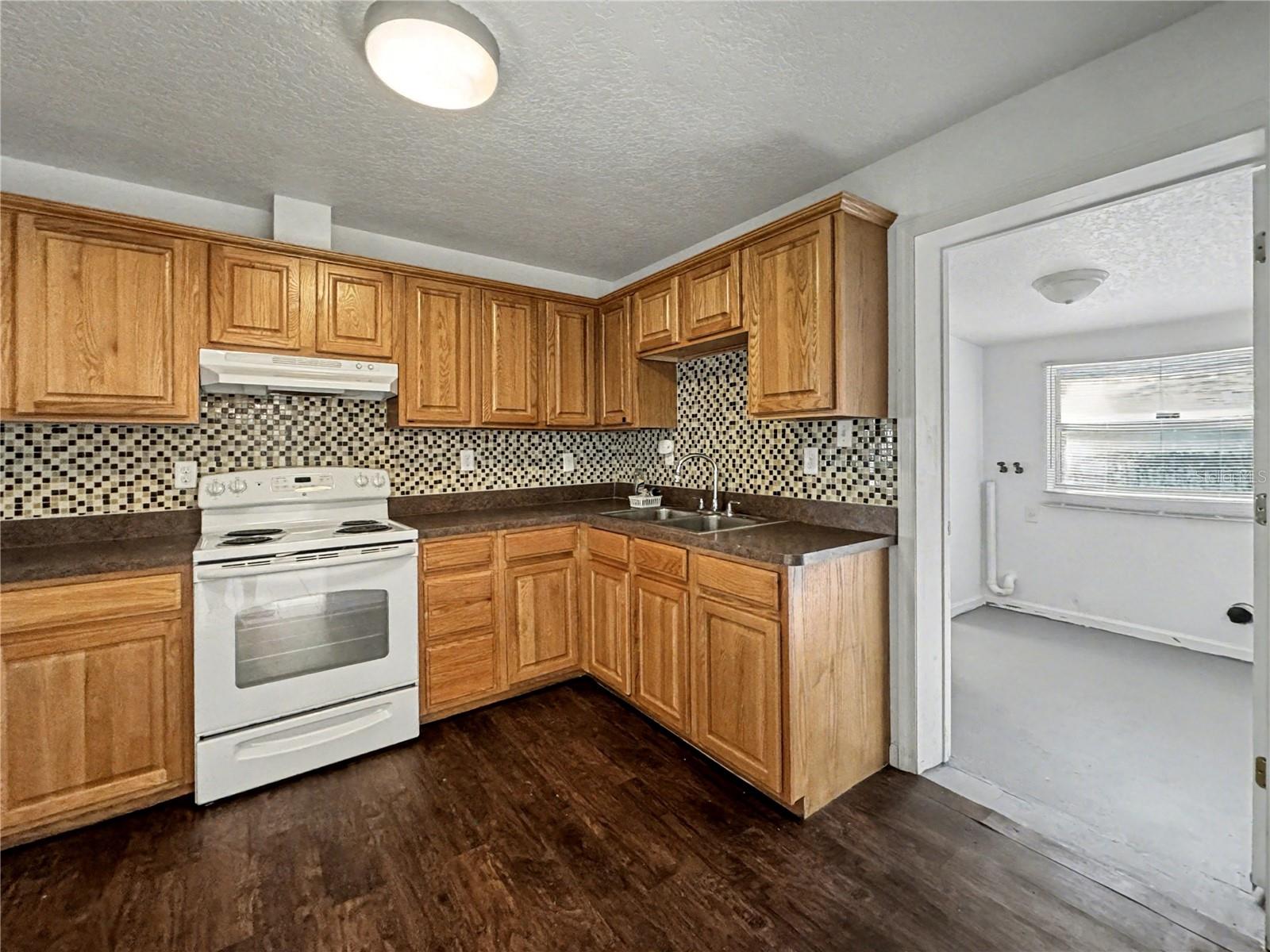 612 KENSINGTON ST, EUSTIS, FL — photo 18