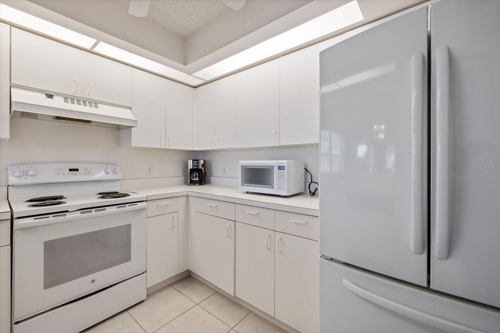 841 WATERSIDE DR #206, VENICE, FL — photo 14