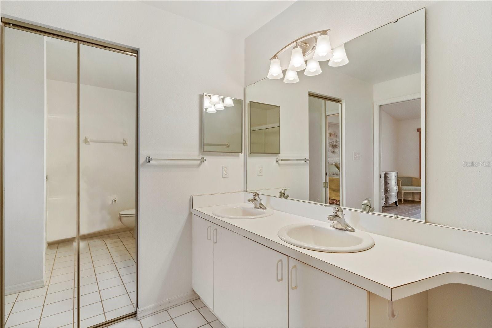 841 WATERSIDE DR #206, VENICE, FL — photo 21