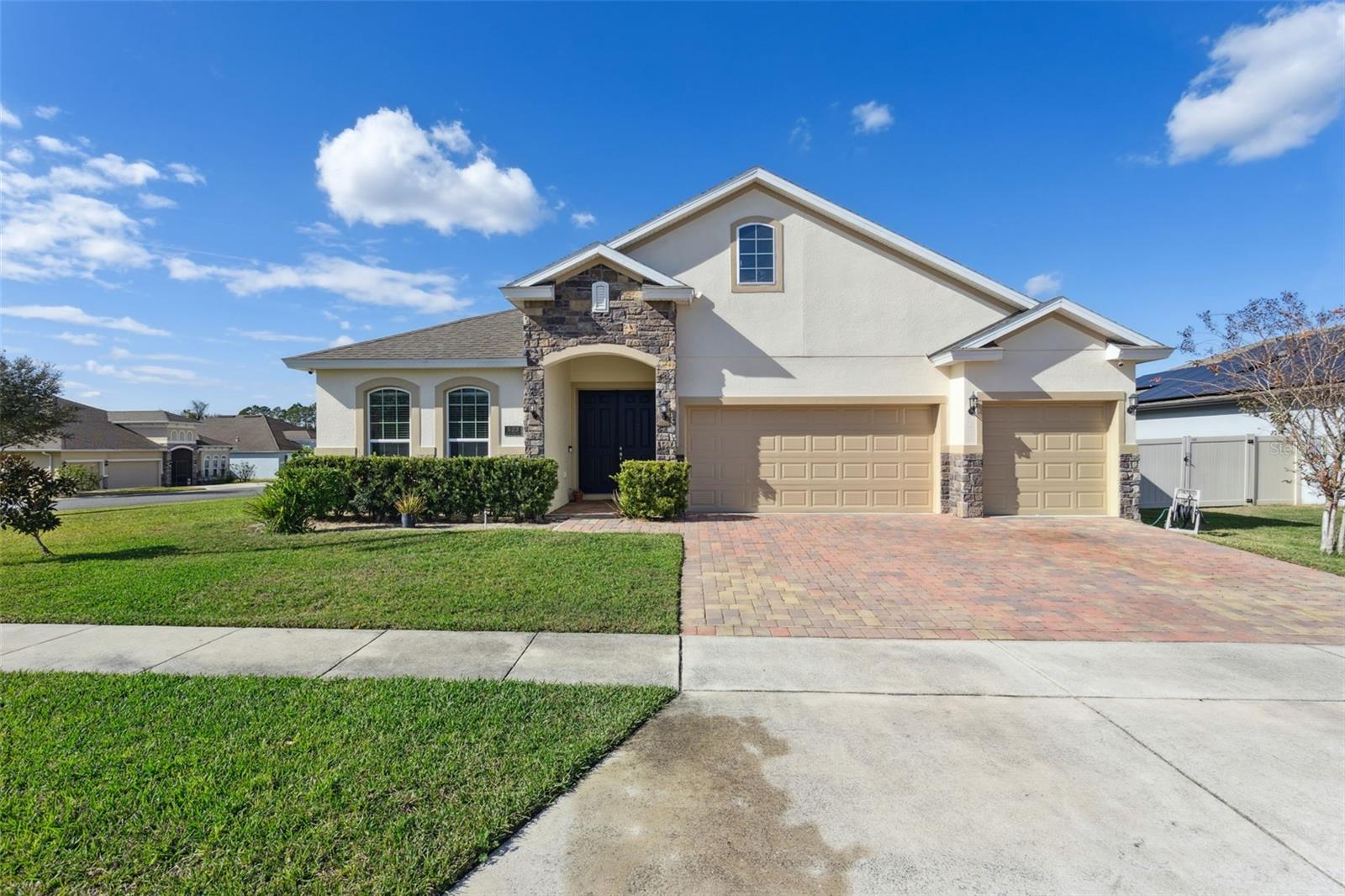 523 BELLISSIMO PL, HOWEY IN THE HILLS, FL