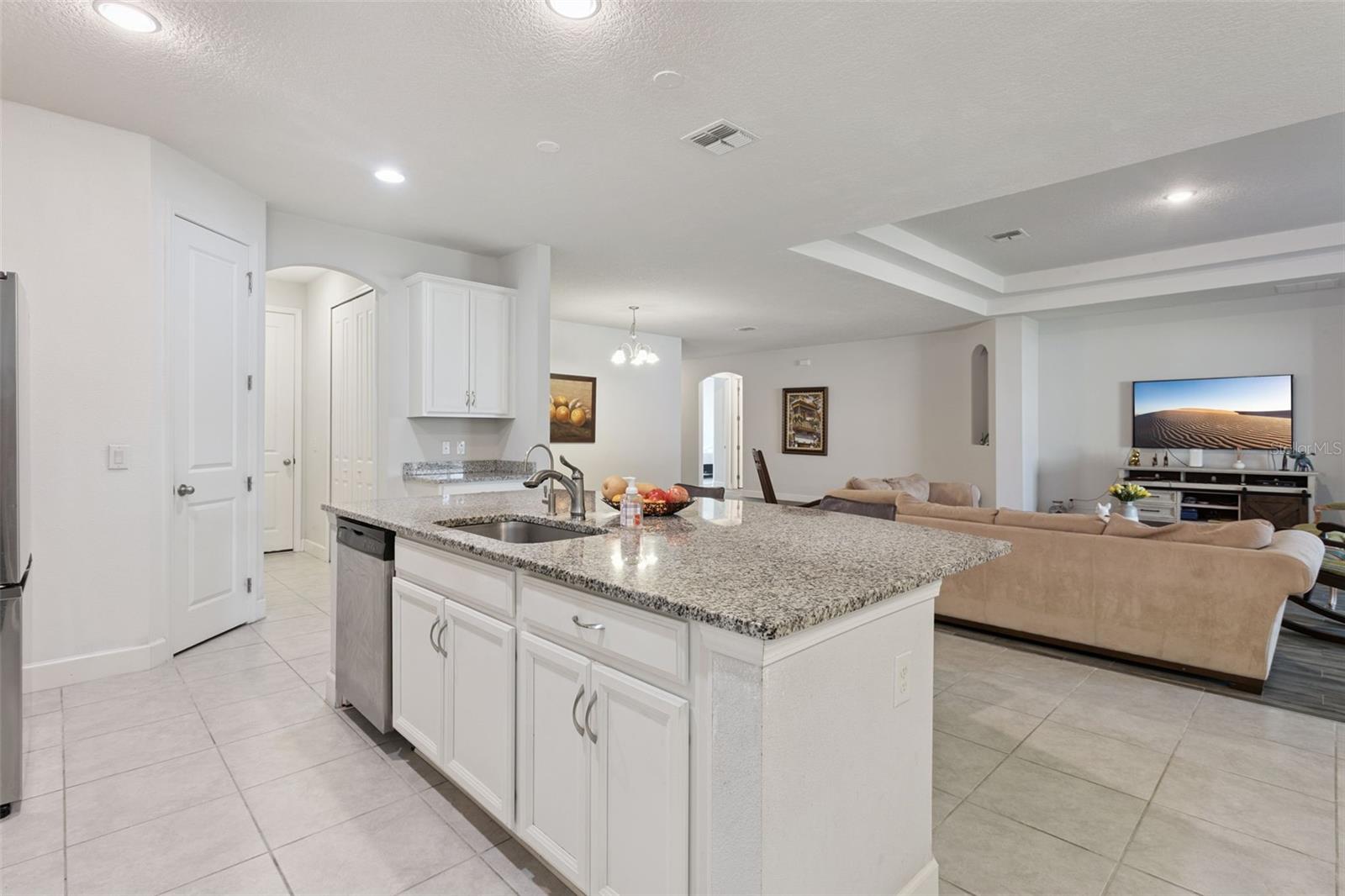 523 BELLISSIMO PL, HOWEY IN THE HILLS, FL — photo 30