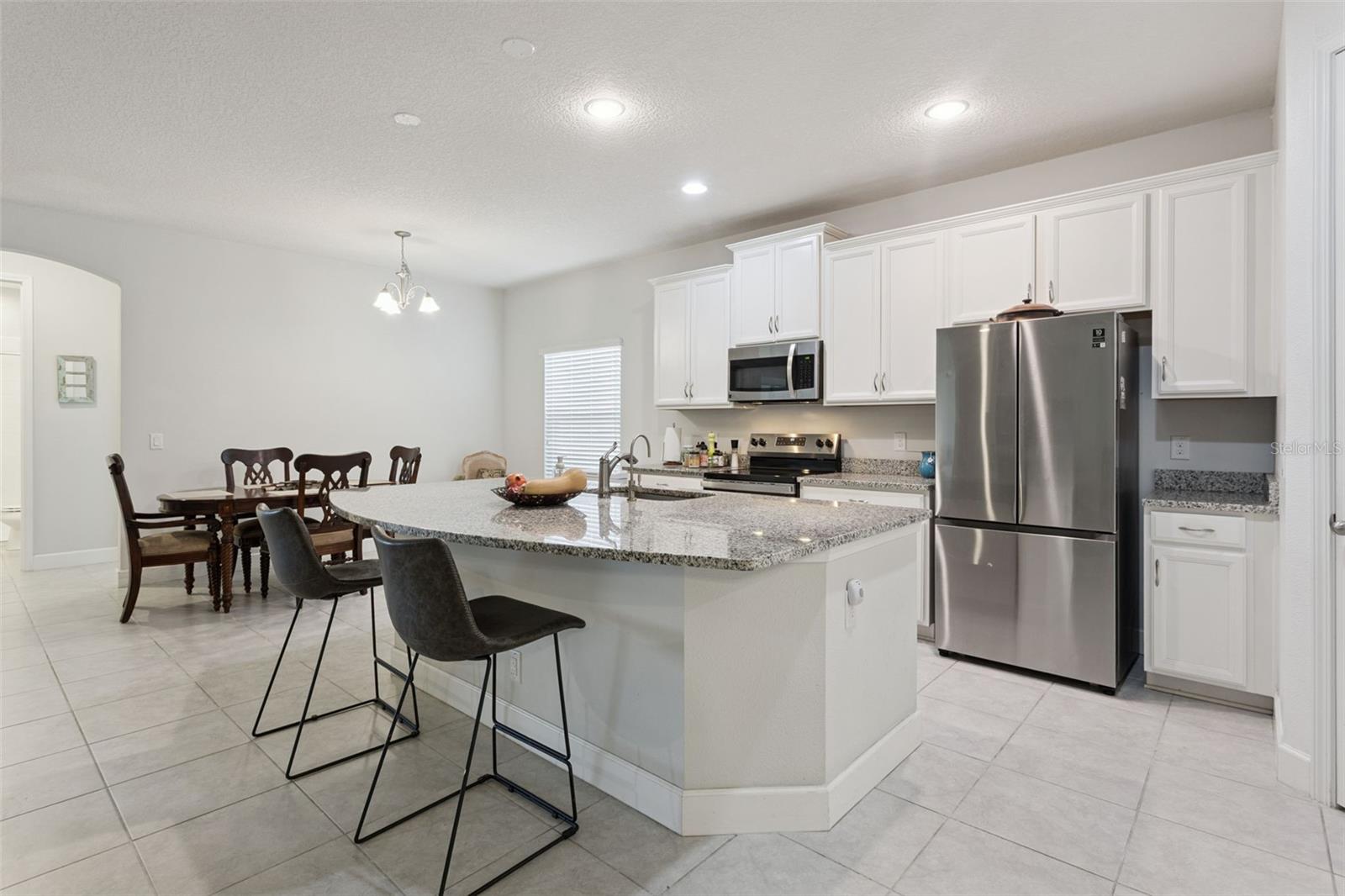 523 BELLISSIMO PL, HOWEY IN THE HILLS, FL — photo 32