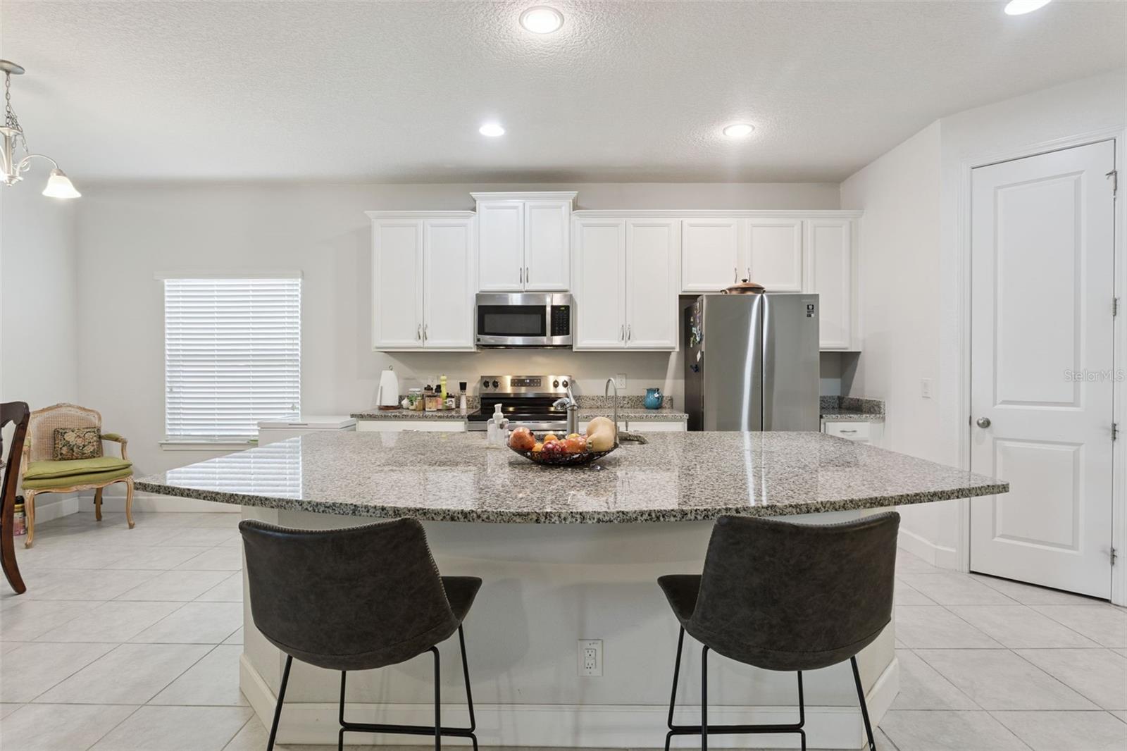 523 BELLISSIMO PL, HOWEY IN THE HILLS, FL — photo 33