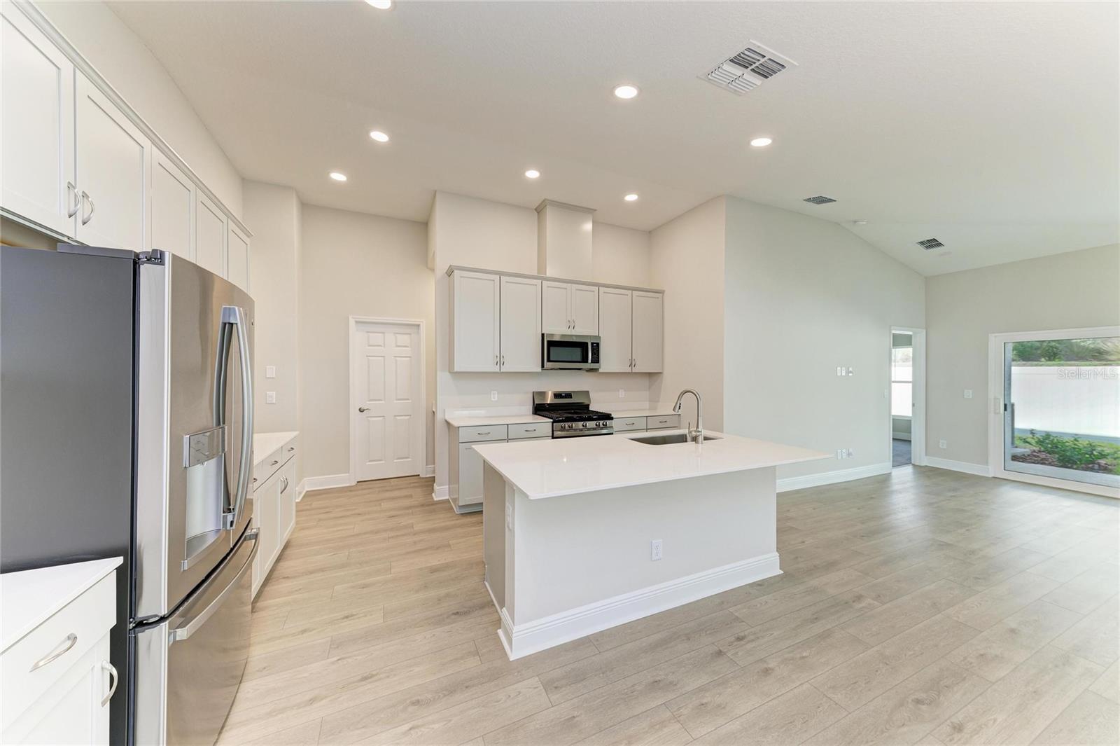12374 OAK  HILL WAY, PARRISH, FL — photo 12
