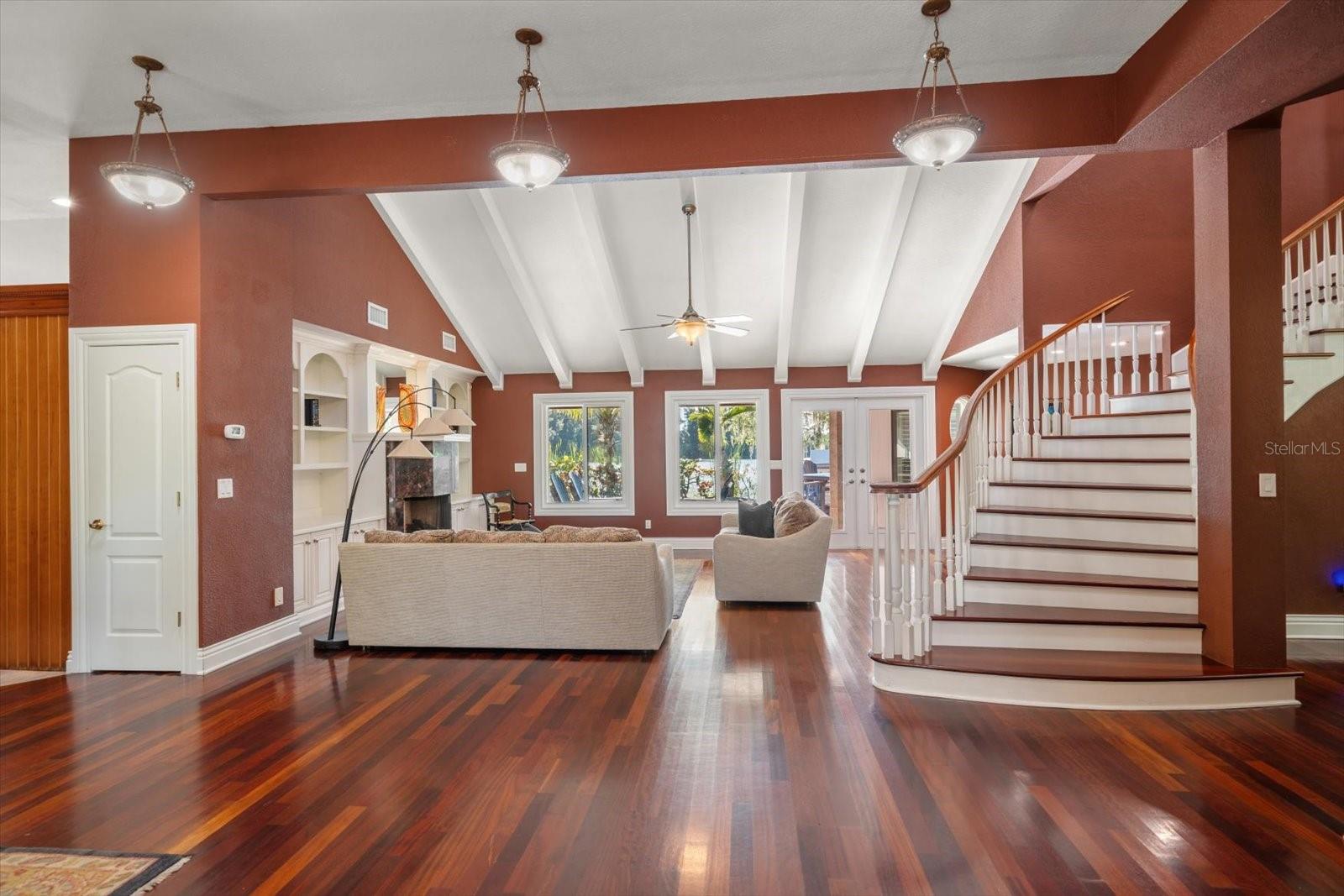 2402 PINE HAMMOCK, CLEARWATER, FL — photo 9