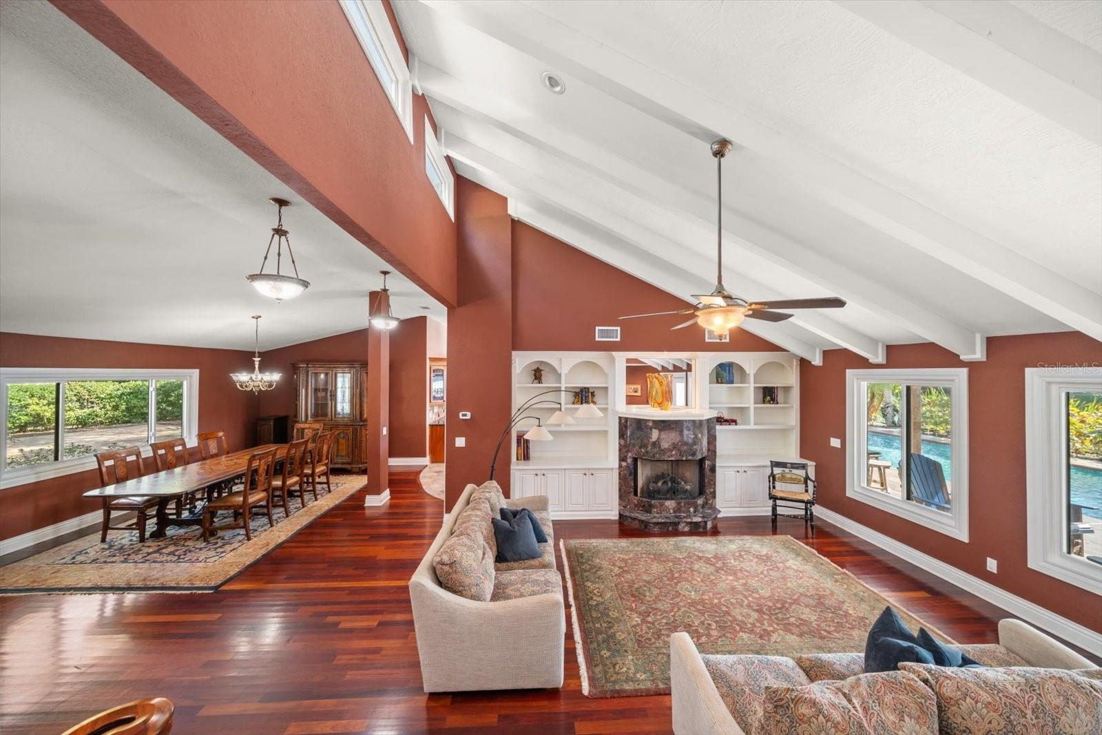 2402 PINE HAMMOCK, CLEARWATER, FL — photo 19