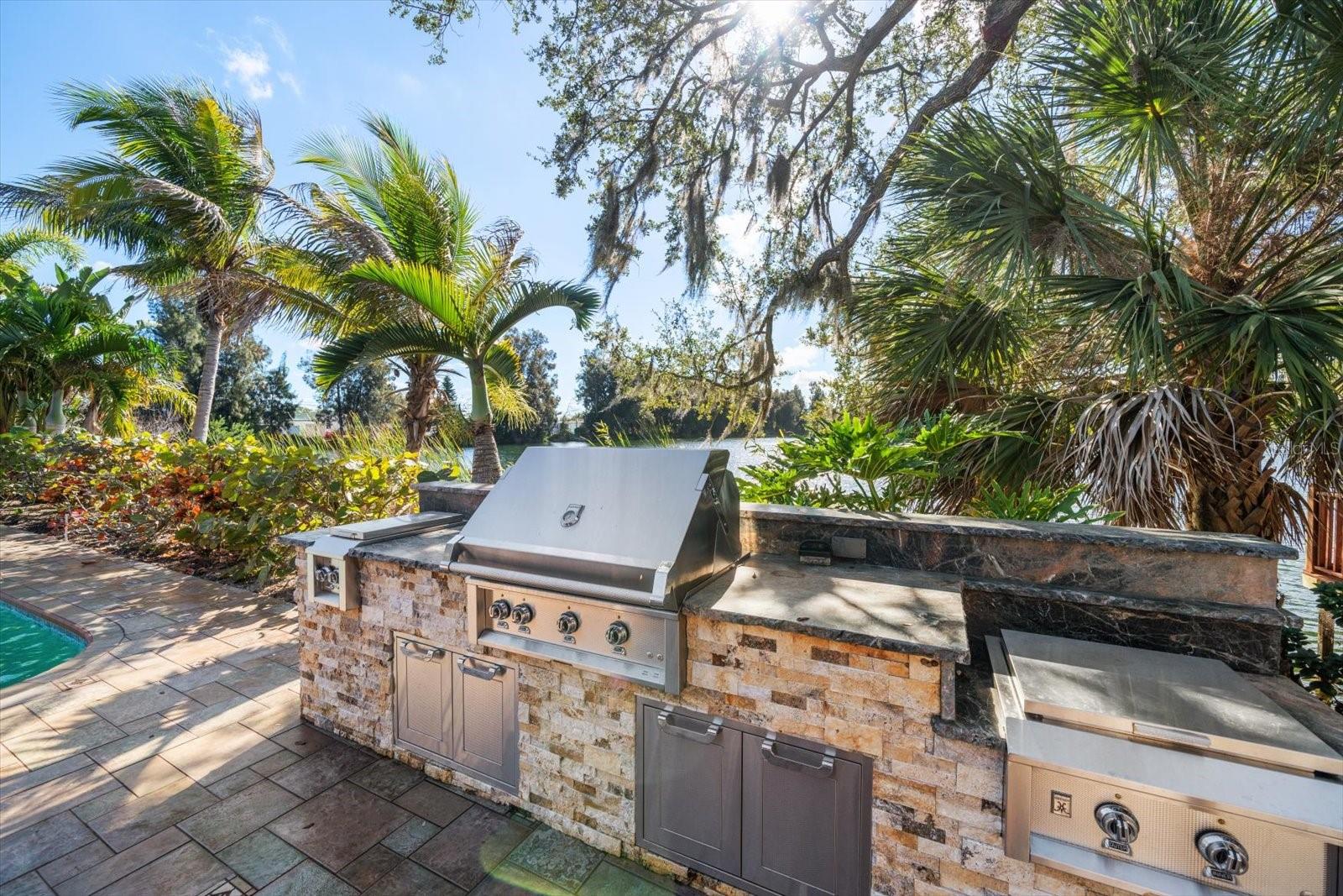2402 PINE HAMMOCK, CLEARWATER, FL — photo 33