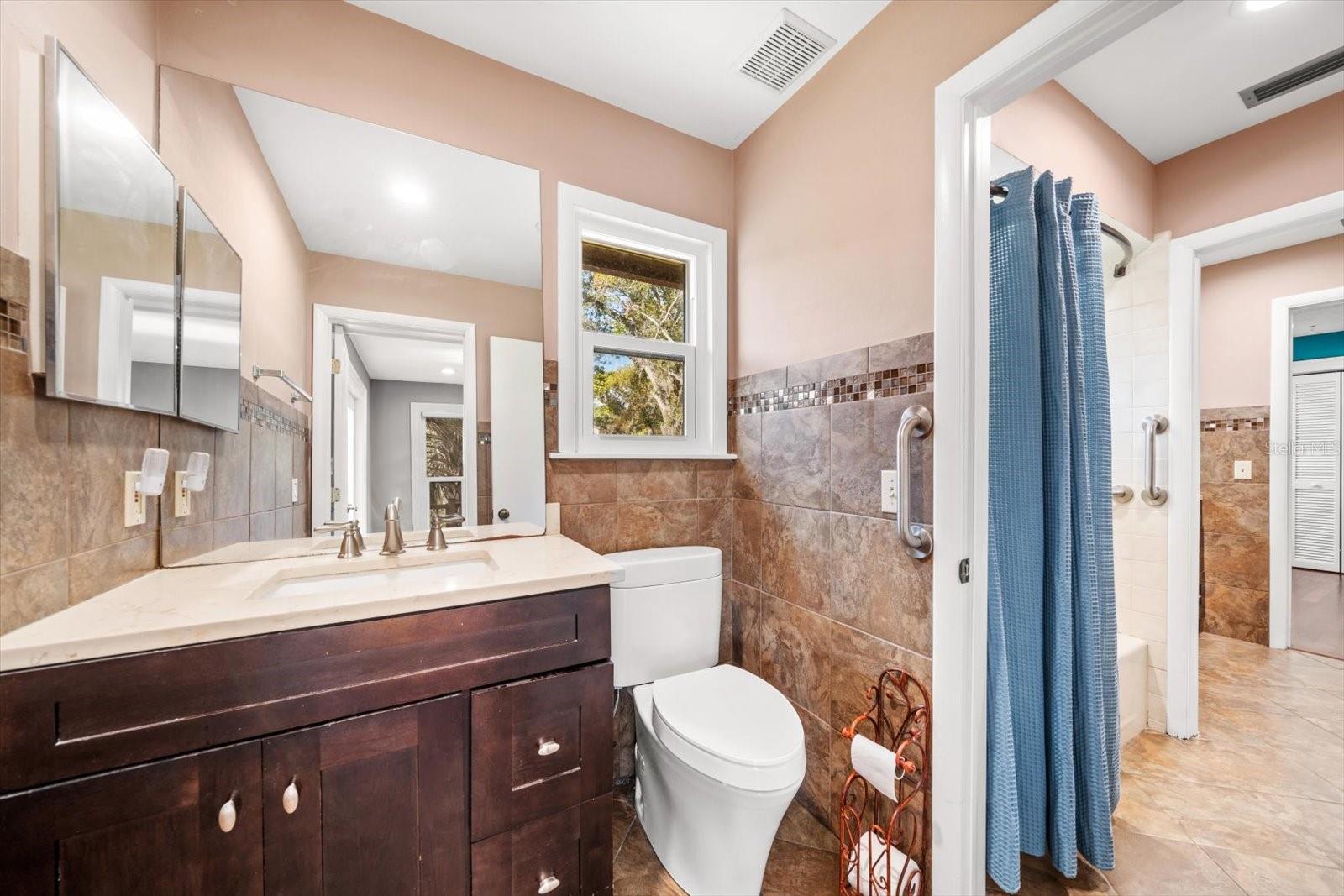 2402 PINE HAMMOCK, CLEARWATER, FL — photo 48