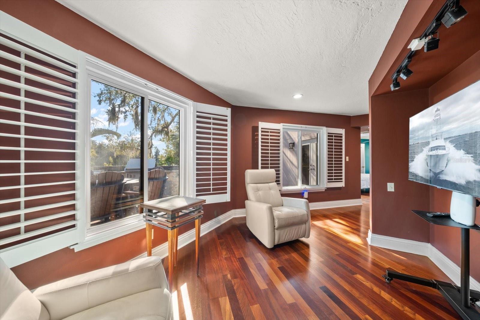 2402 PINE HAMMOCK, CLEARWATER, FL — photo 50