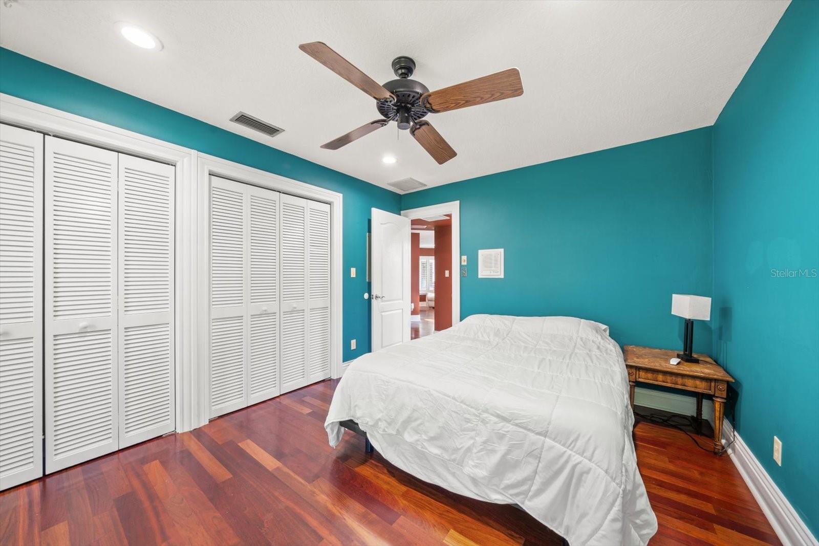 2402 PINE HAMMOCK, CLEARWATER, FL — photo 54