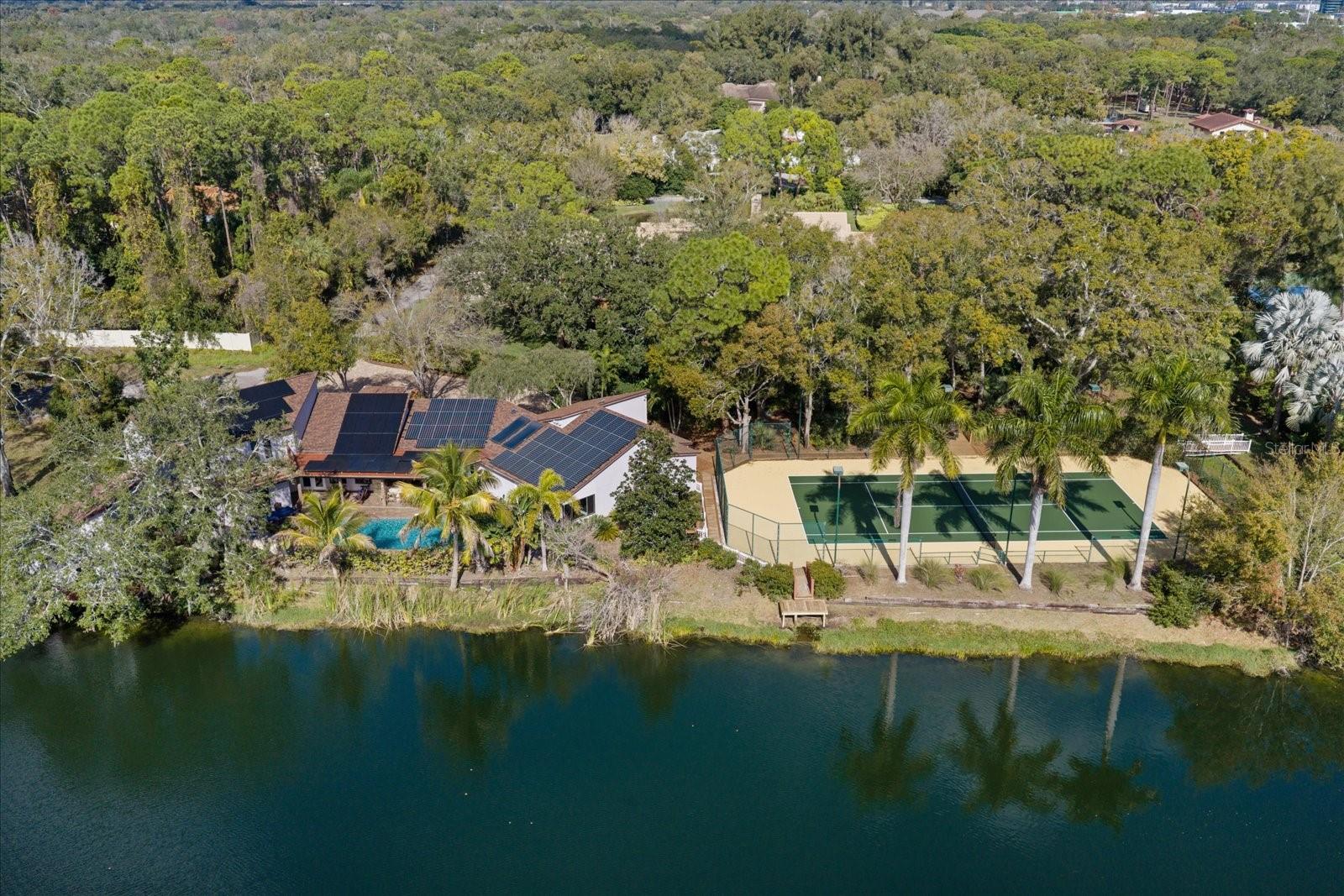 2402 PINE HAMMOCK, CLEARWATER, FL — photo 65