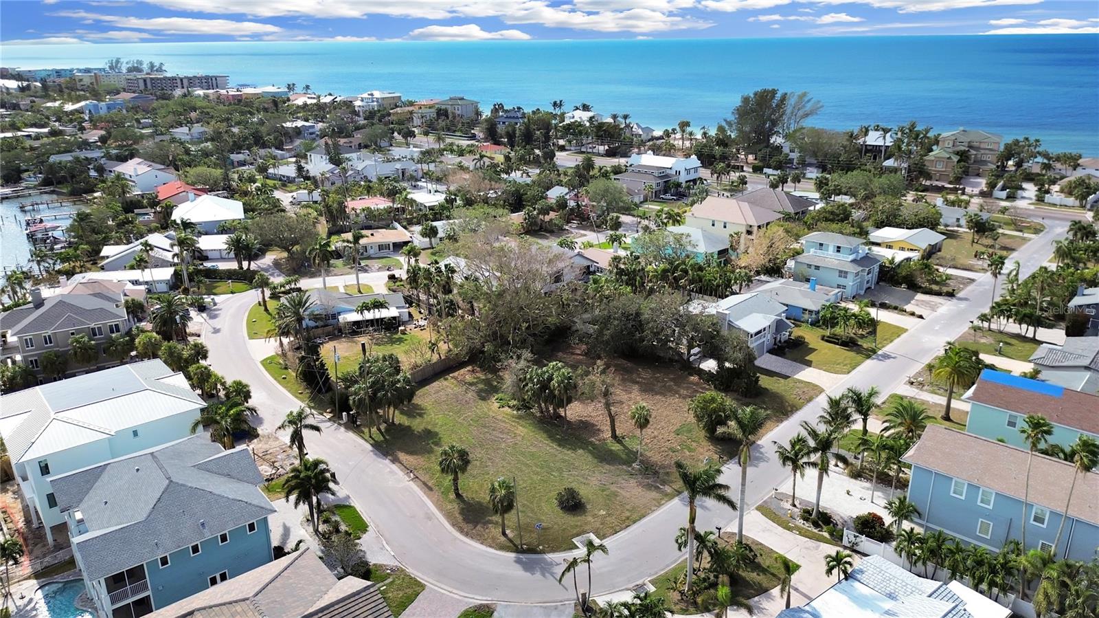 116 6TH ST, BELLEAIR BEACH, FL