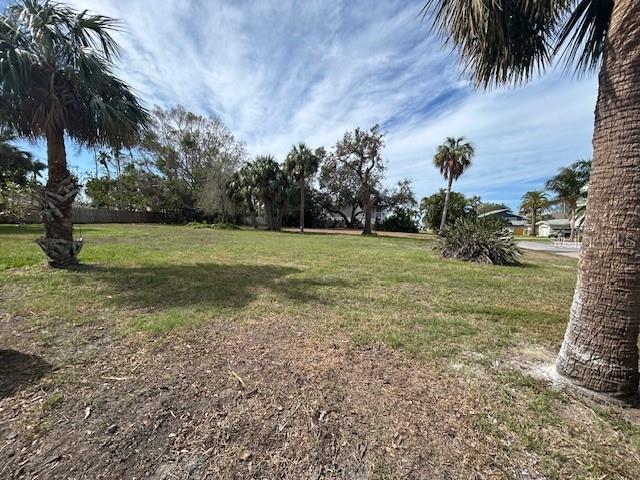 116 6TH ST, BELLEAIR BEACH, FL — photo 4