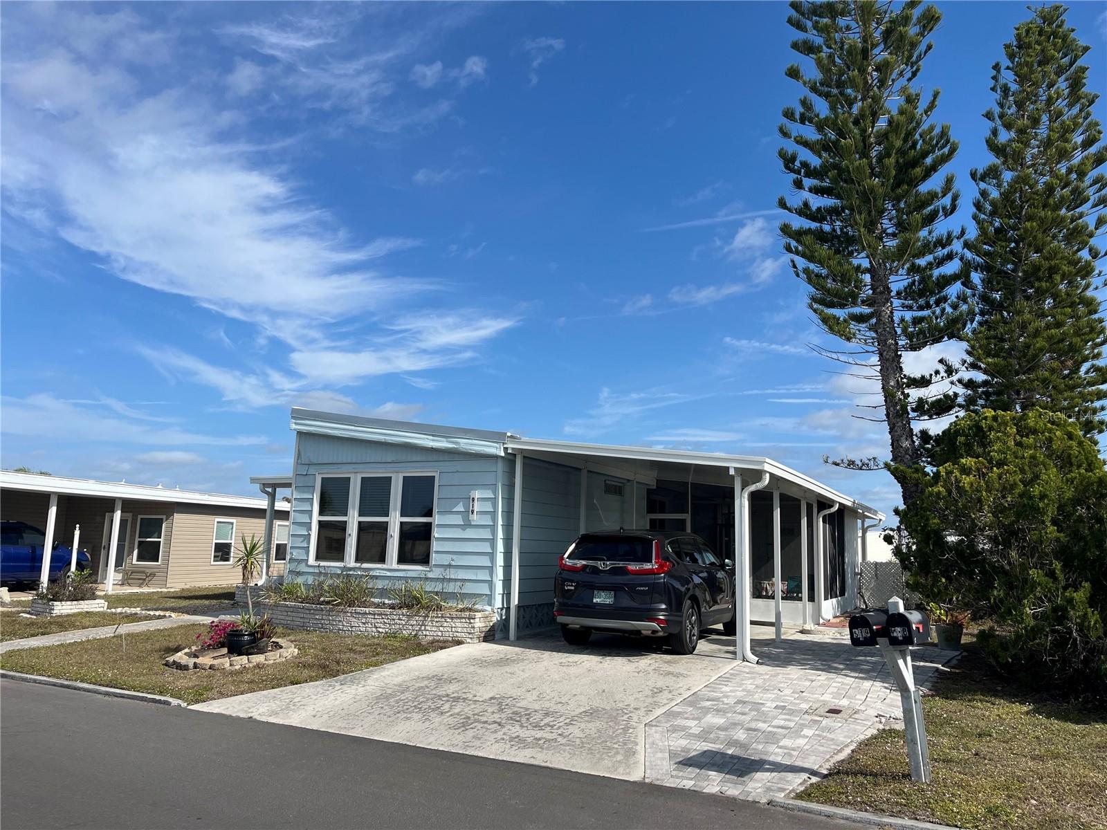 919 CORTINA BLVD, VENICE, FL