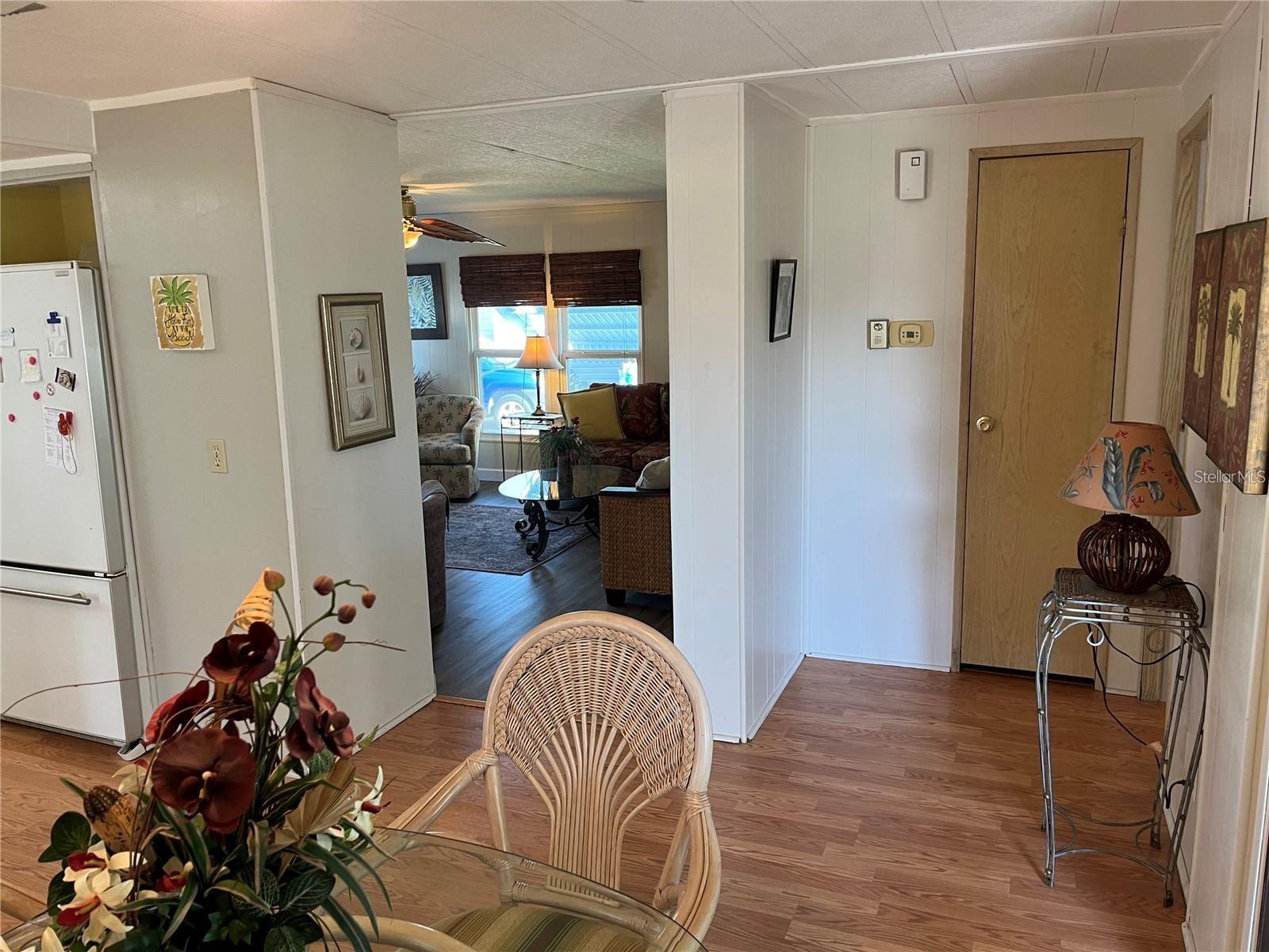 919 CORTINA BLVD, VENICE, FL — photo 11