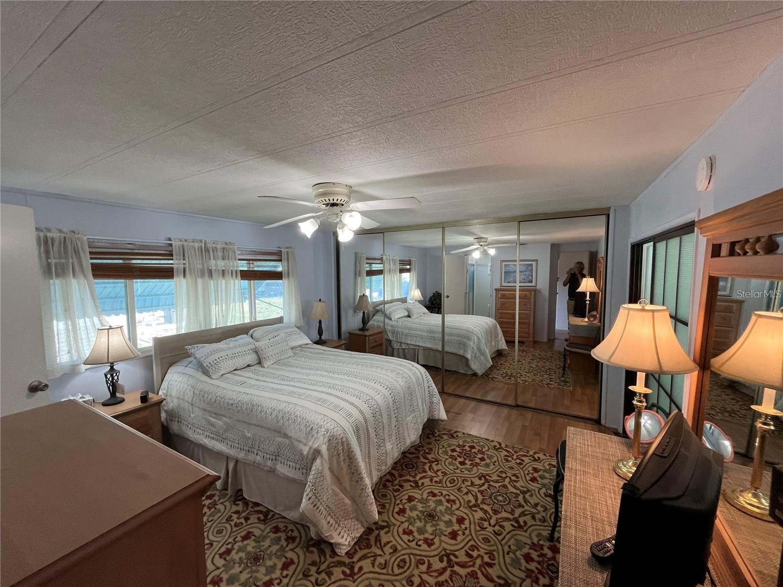 919 CORTINA BLVD, VENICE, FL — photo 25