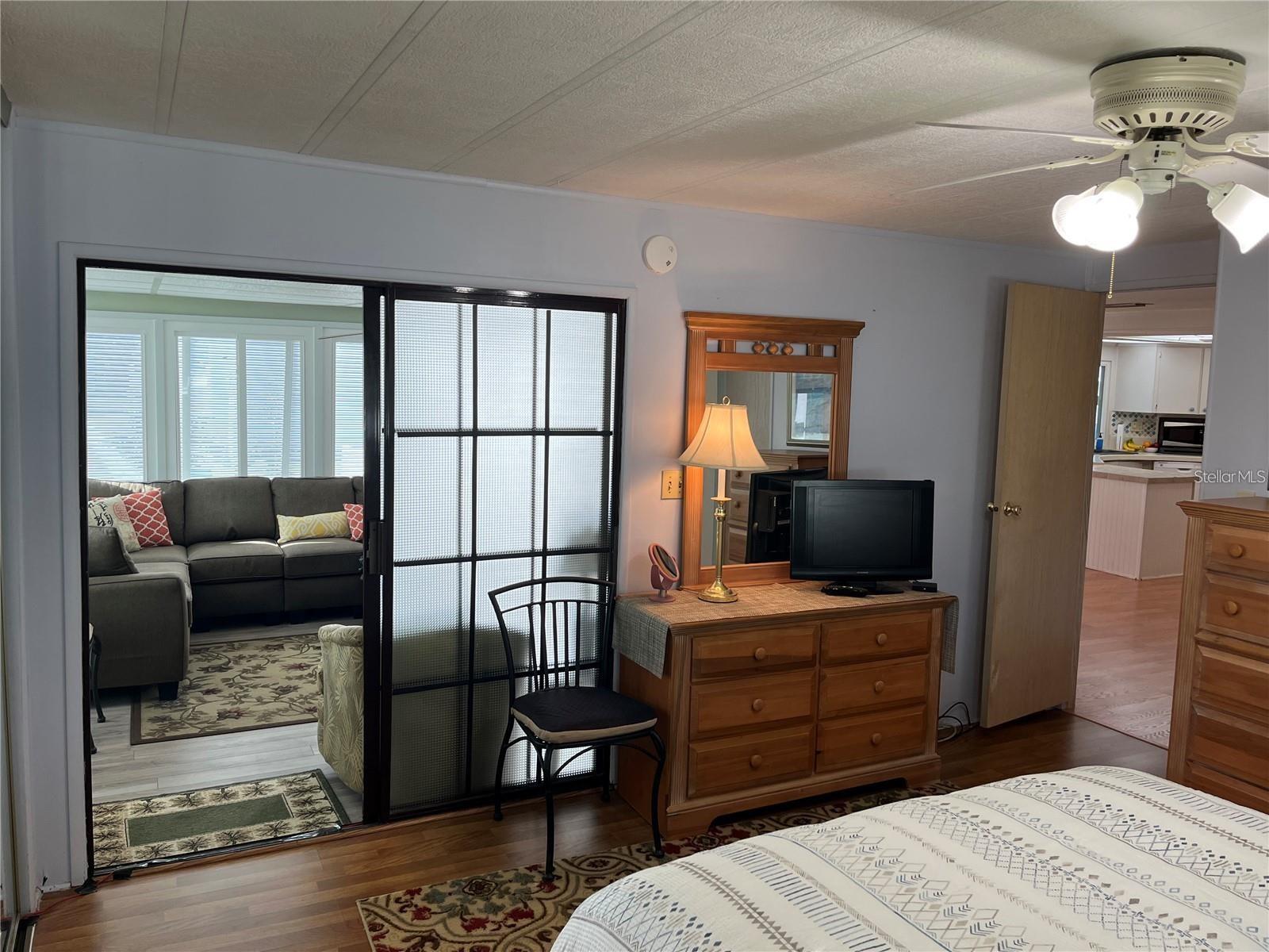 919 CORTINA BLVD, VENICE, FL — photo 29