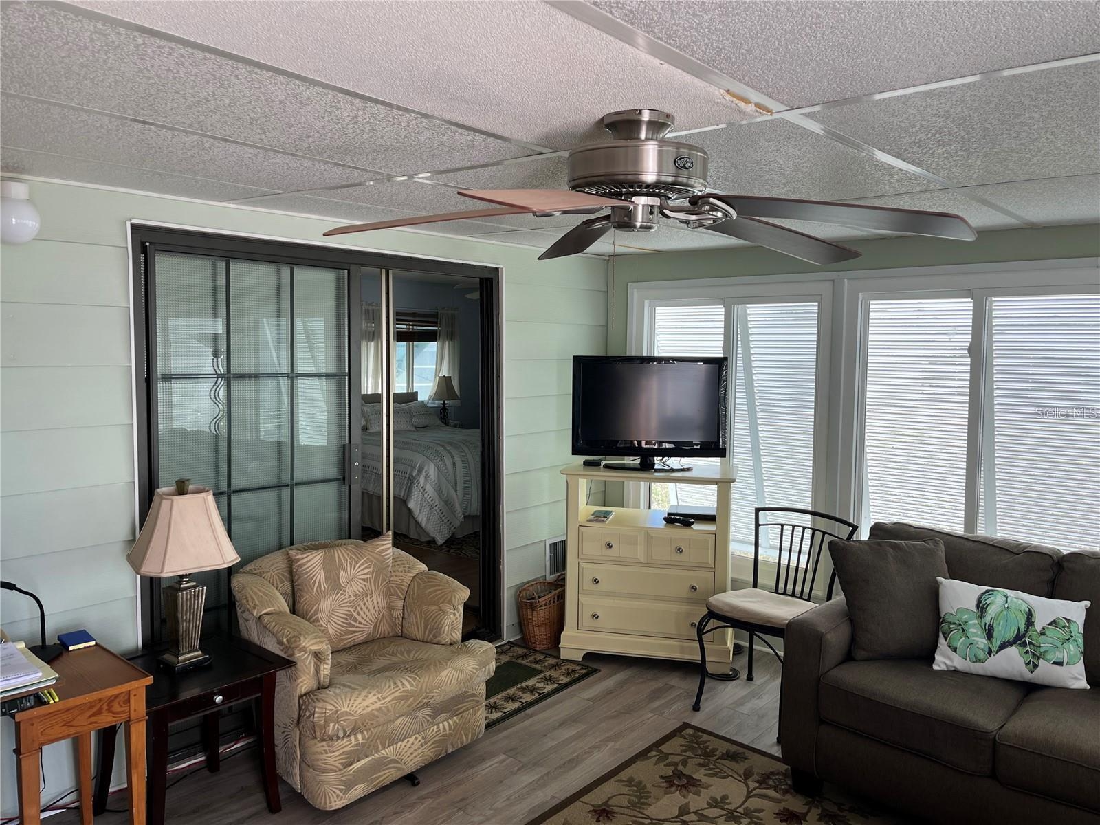 919 CORTINA BLVD, VENICE, FL — photo 37