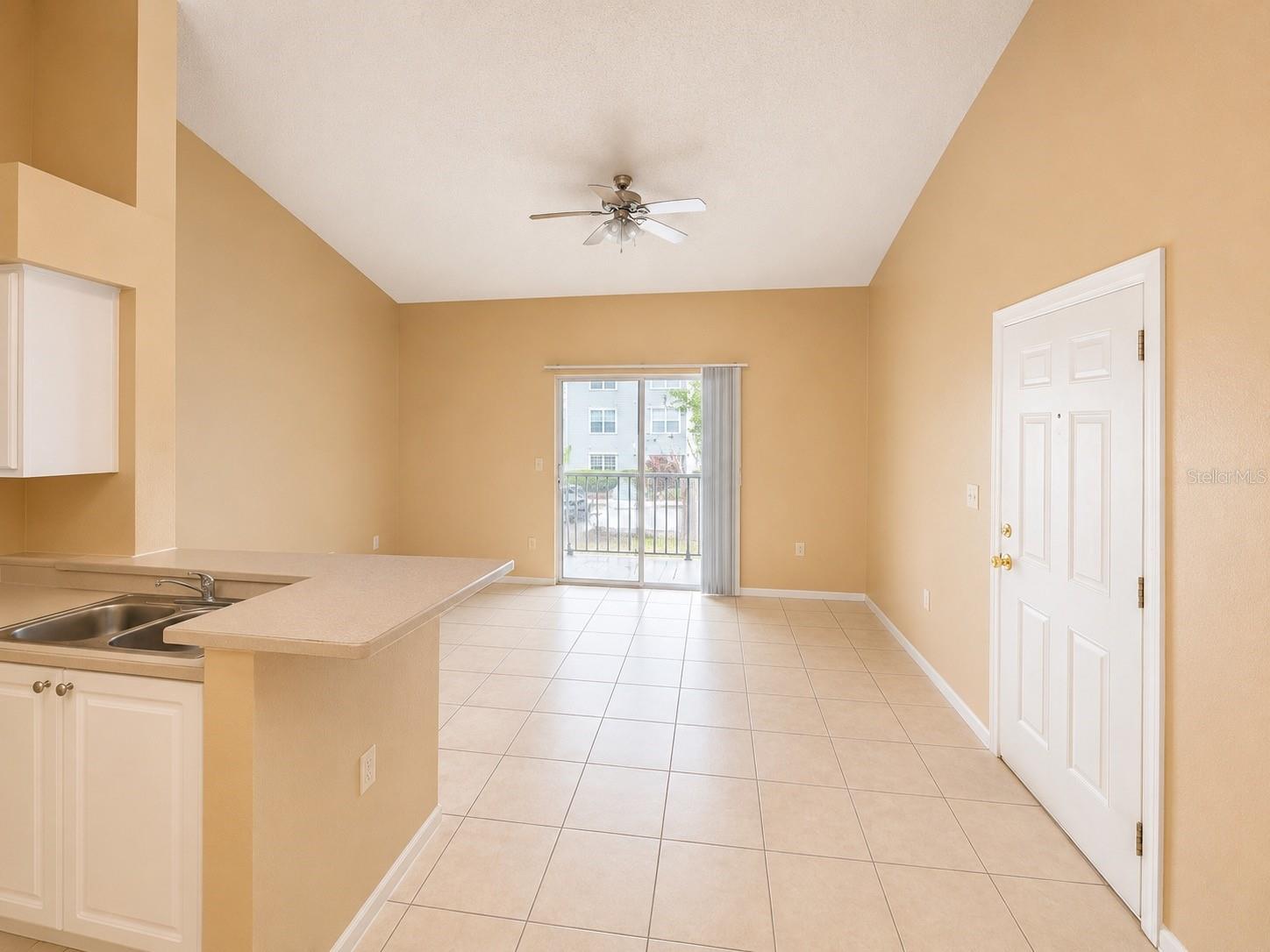 1218 BERMUDA LAKES LN #201, KISSIMMEE, FL — photo 4