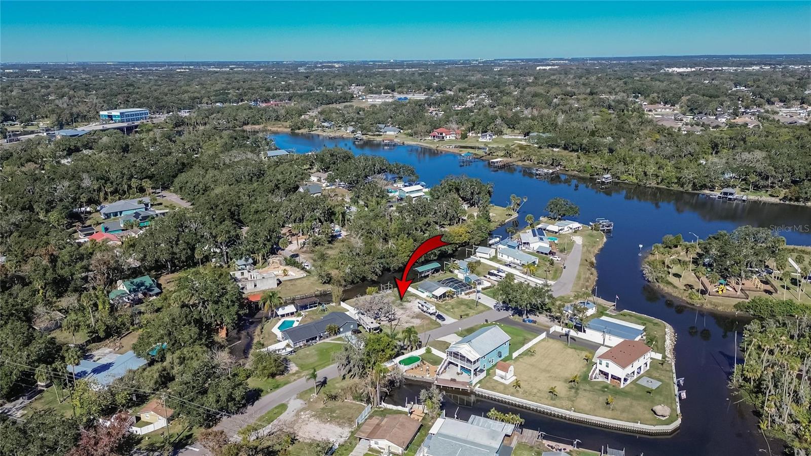 8615 PARKWAY CIR, RIVERVIEW, FL — photo 37