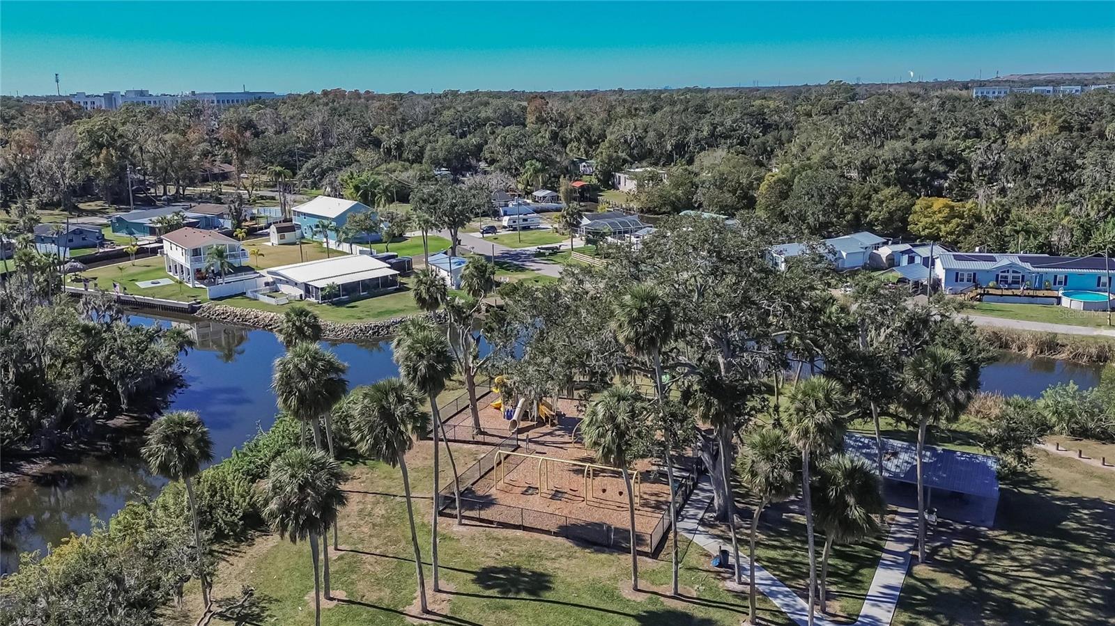 8615 PARKWAY CIR, RIVERVIEW, FL — photo 50