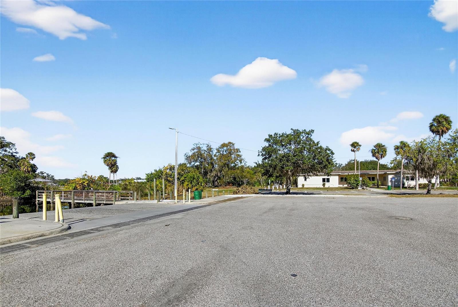 8615 PARKWAY CIR, RIVERVIEW, FL — photo 55