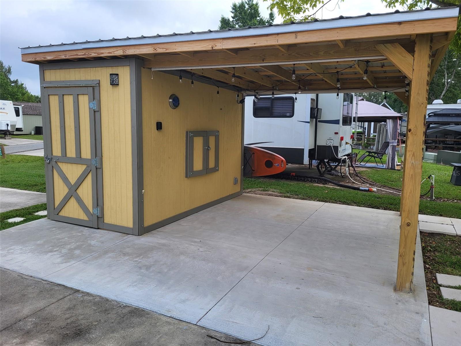2845 NE 104TH AVE, SILVER SPRINGS, FL — photo 11