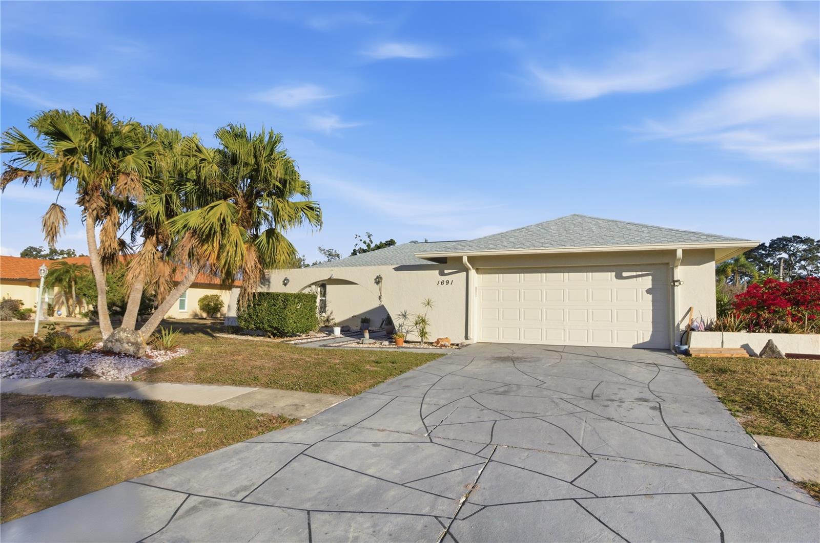 1691 FLEETWOOD DR, SARASOTA, FL — photo 2