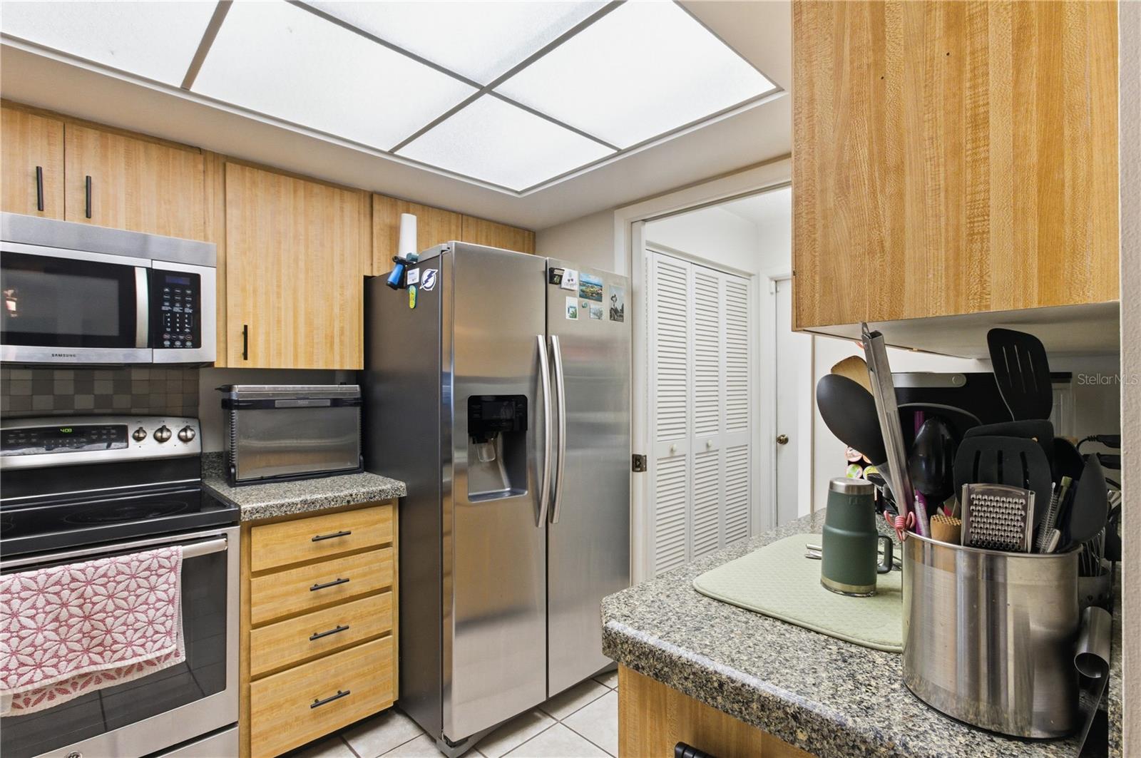 1691 FLEETWOOD DR, SARASOTA, FL — photo 12